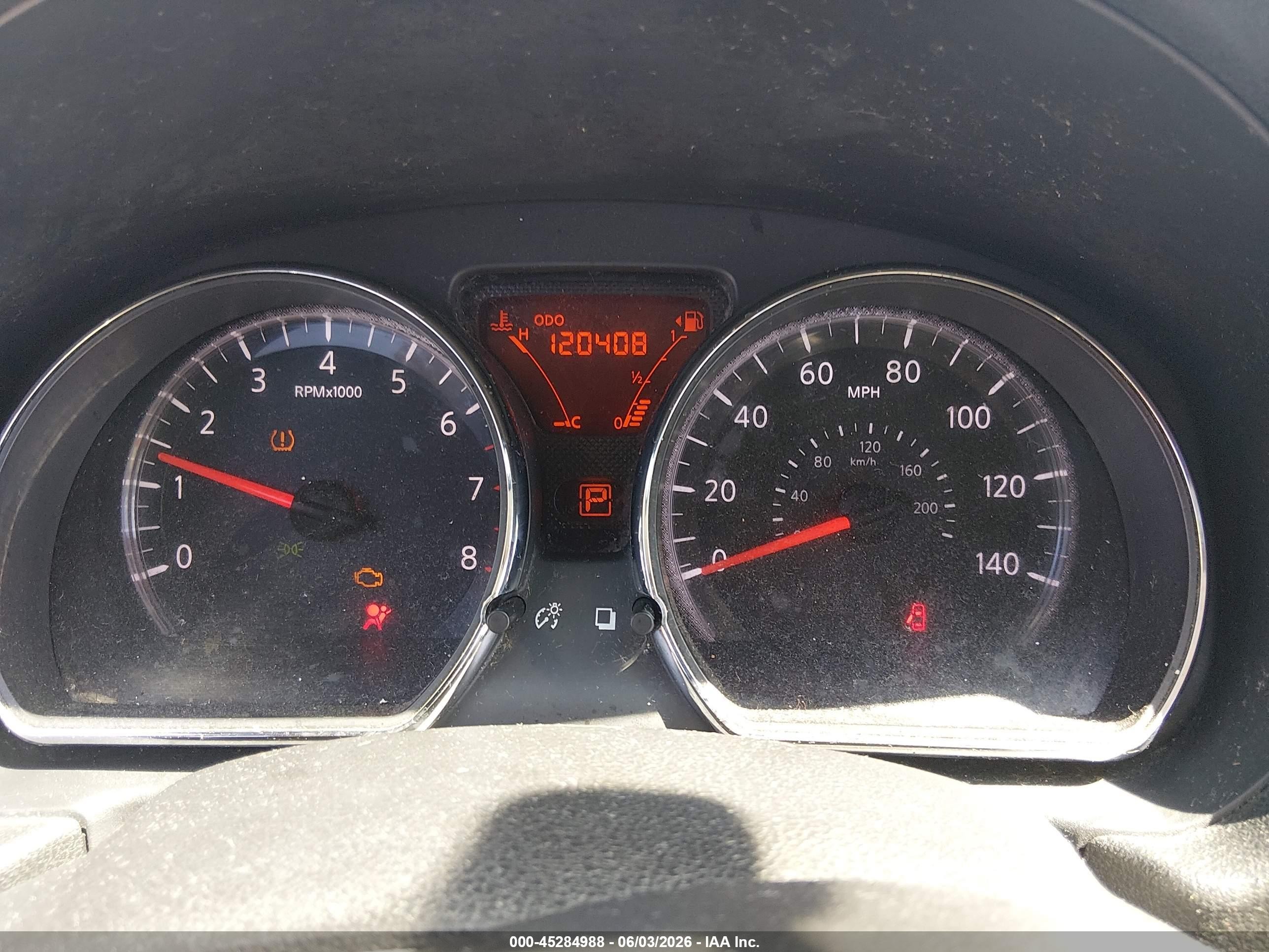 2013 Nissan Versa 1.6 Sv Silver vin: 3N1CN7APXDL880185