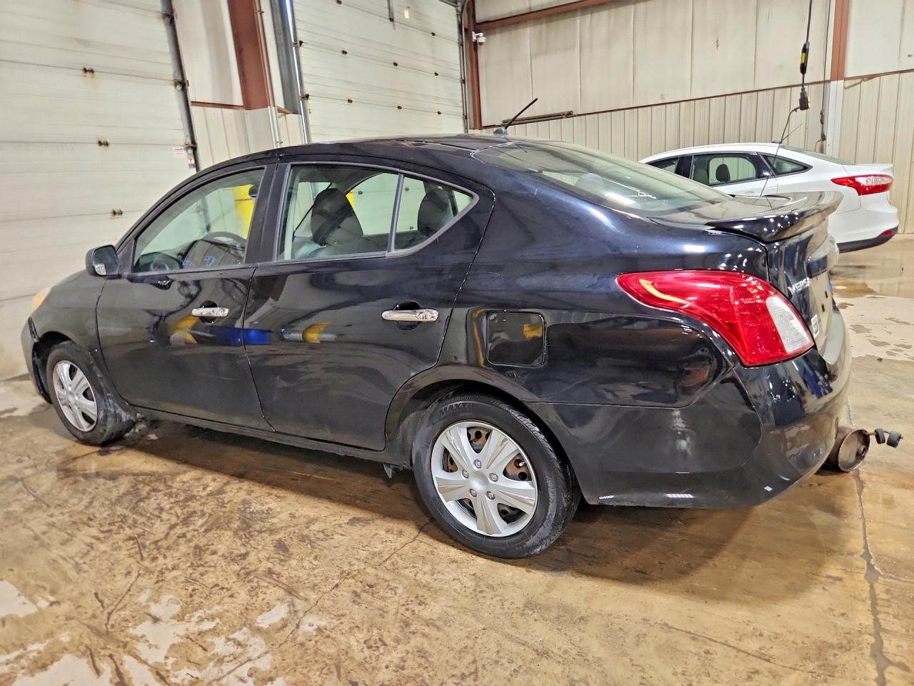 2013 Nissan Versa 1.6 S Black vin: 3N1CN7APXDL880686
