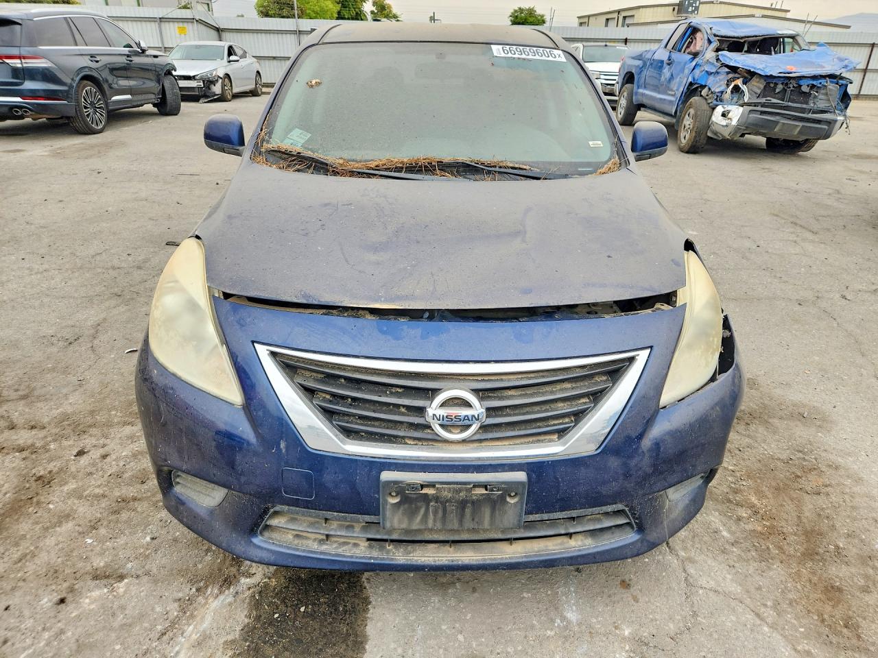 2013 Nissan Versa 1.6 S Blue vin: 3N1CN7APXDL887766