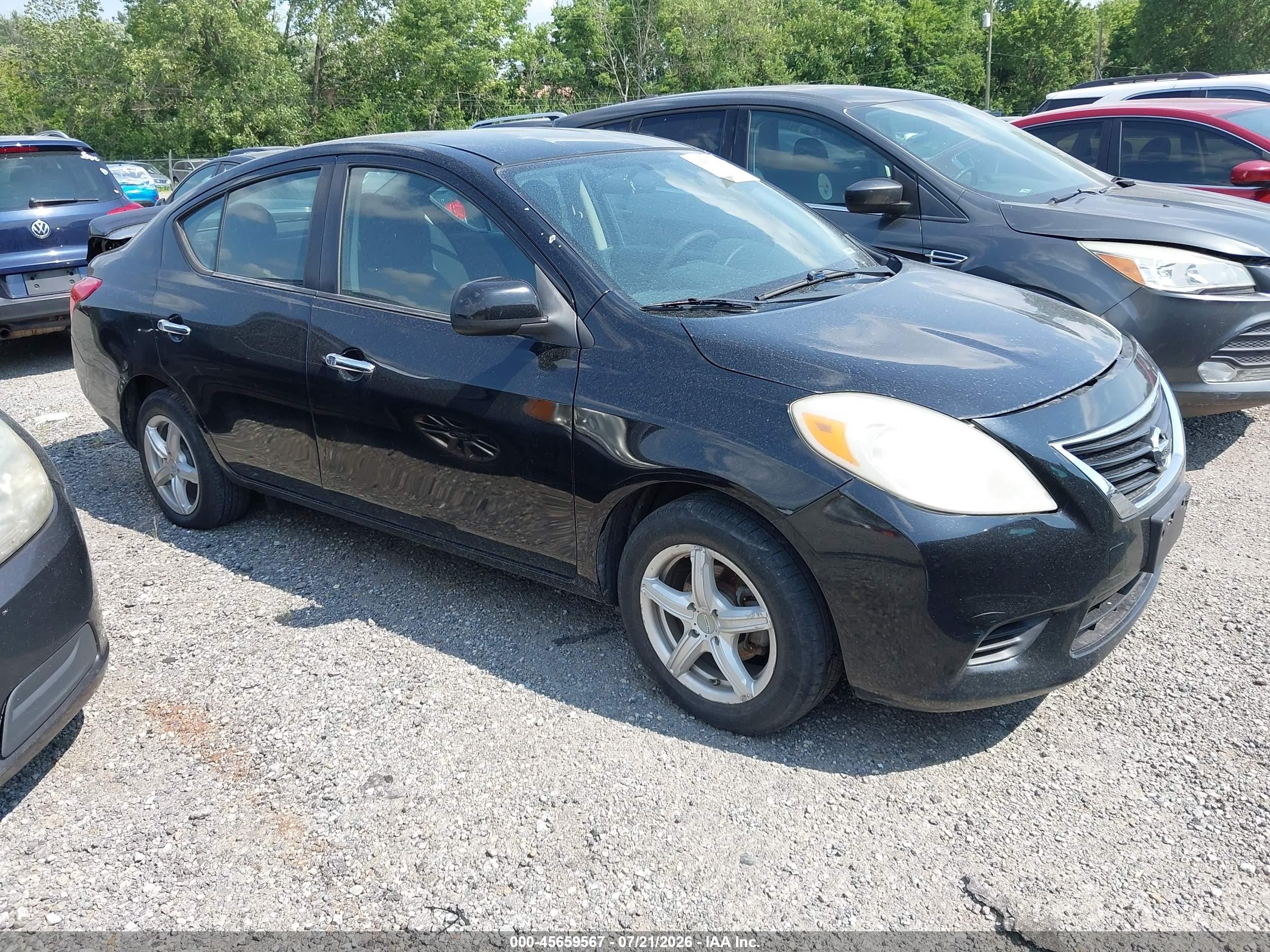 2013 Nissan Versa 1.6 Sv Черный vin: 3N1CN7APXDL894846