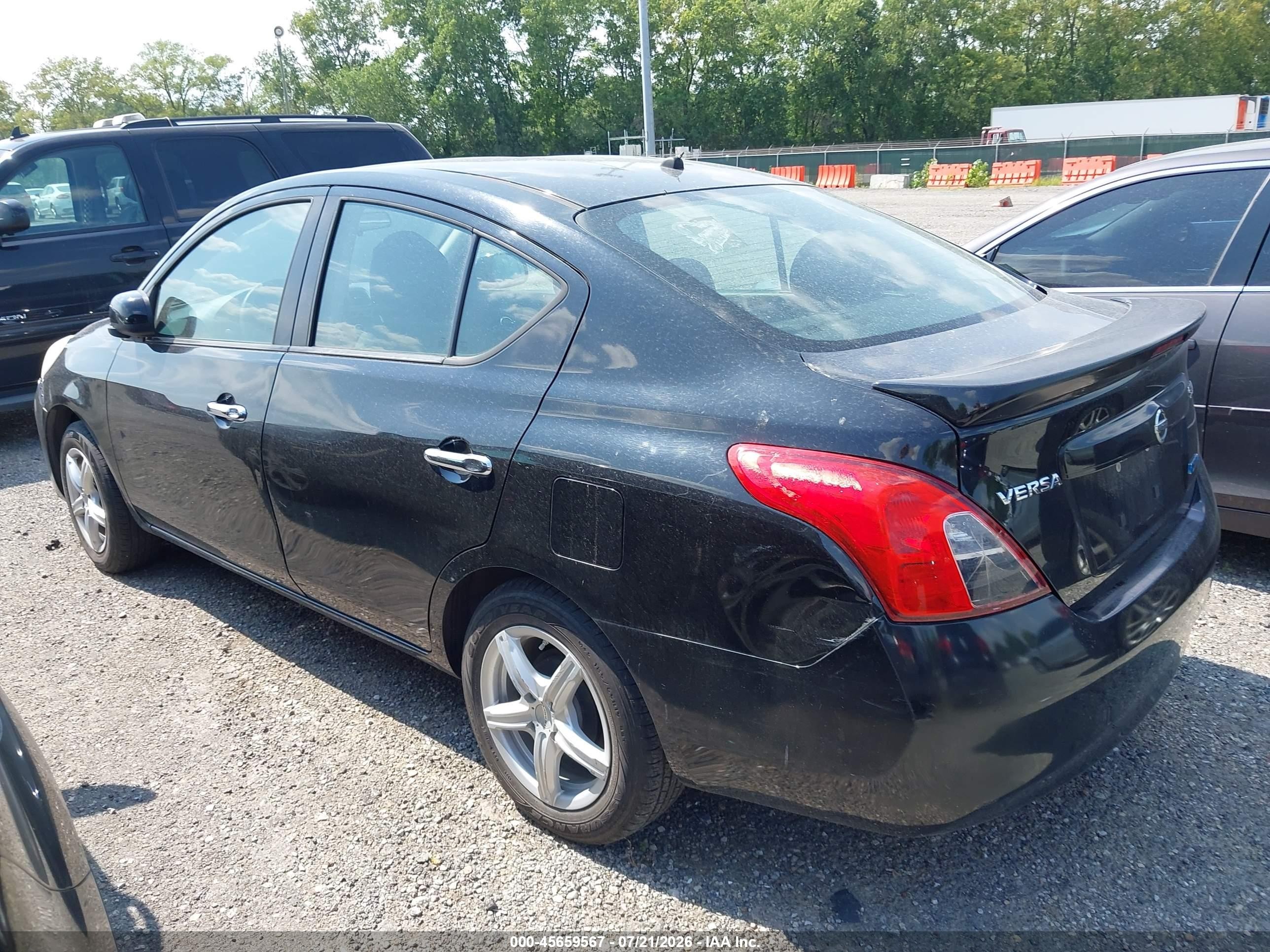 2013 Nissan Versa 1.6 Sv Черный vin: 3N1CN7APXDL894846