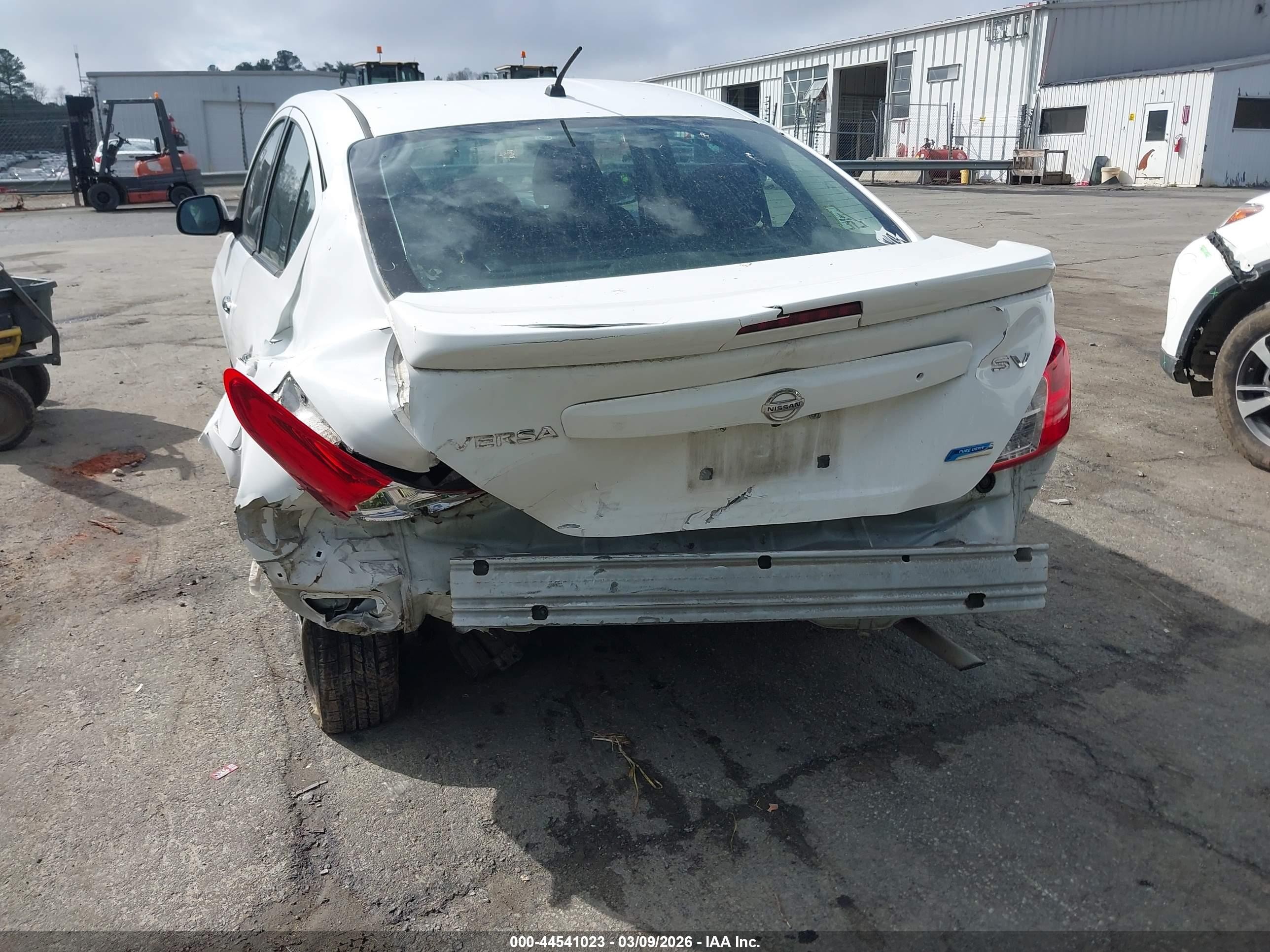 2014 Nissan Versa S/s Plus/sv/sl White vin: 3N1CN7APXEK452589
