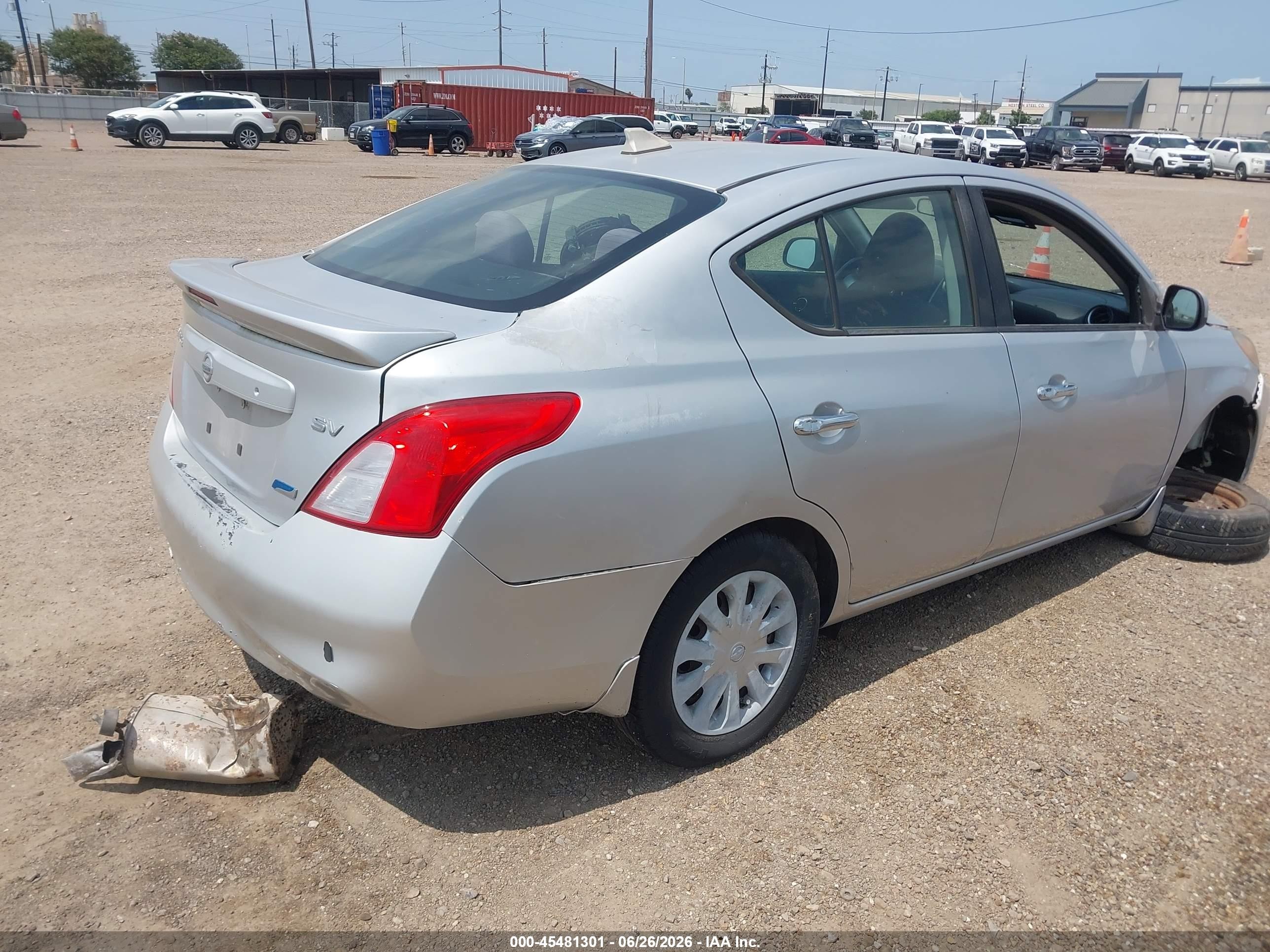 2014 Nissan Versa 1.6 Sv Gray vin: 3N1CN7APXEL814267