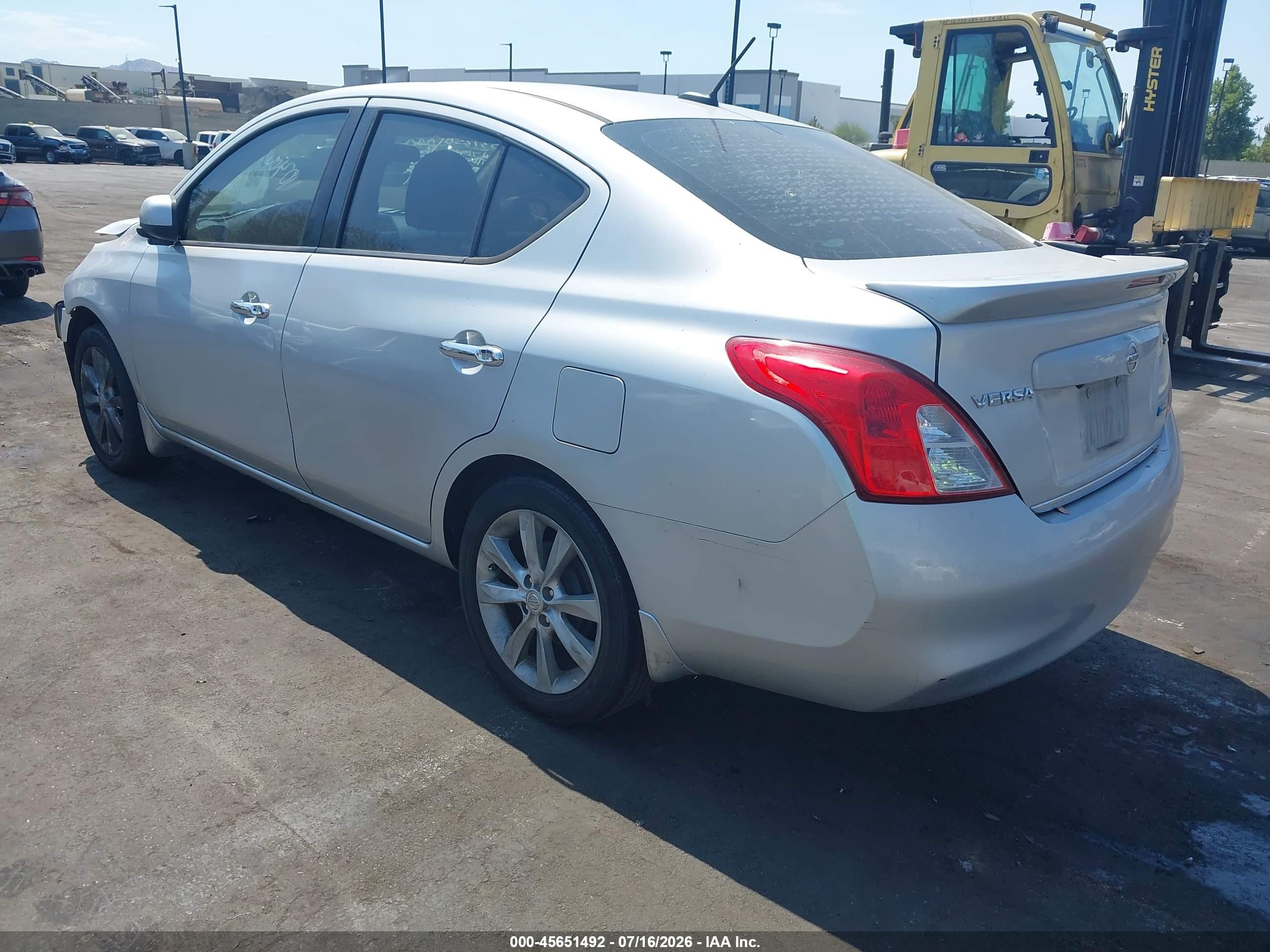 2014 Nissan Versa 1.6 Sl Silver vin: 3N1CN7APXEL822515