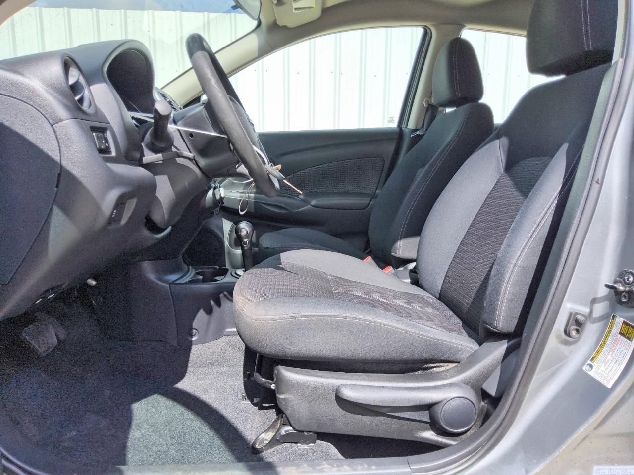 2014 Nissan Versa 1.6 S Silver vin: 3N1CN7APXEL829237