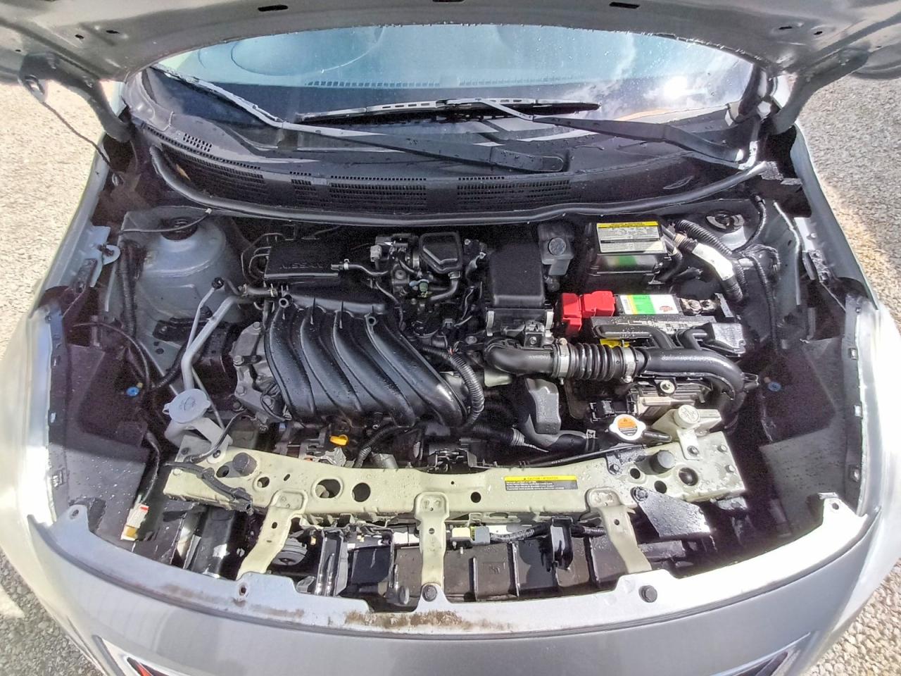 2014 Nissan Versa 1.6 S Silver vin: 3N1CN7APXEL829237