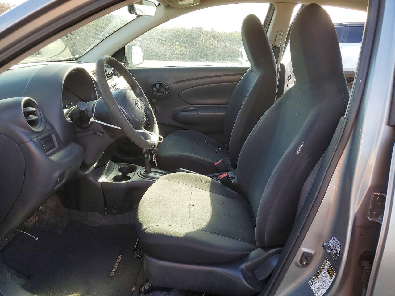2014 Nissan Versa 1.6 S Plus Silver vin: 3N1CN7APXEL838696