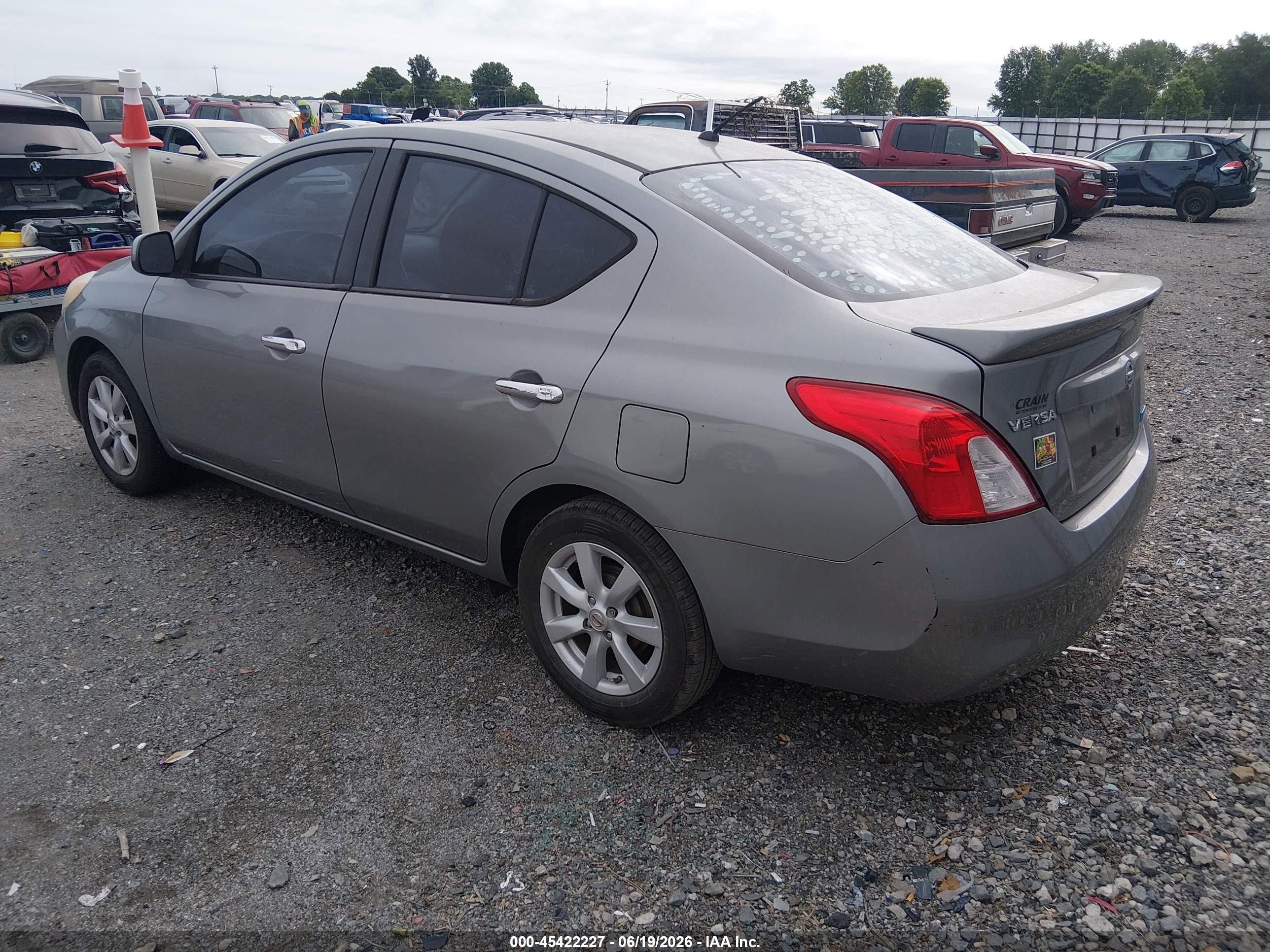 2014 Nissan Versa 1.6 Sv Серый vin: 3N1CN7APXEL843333