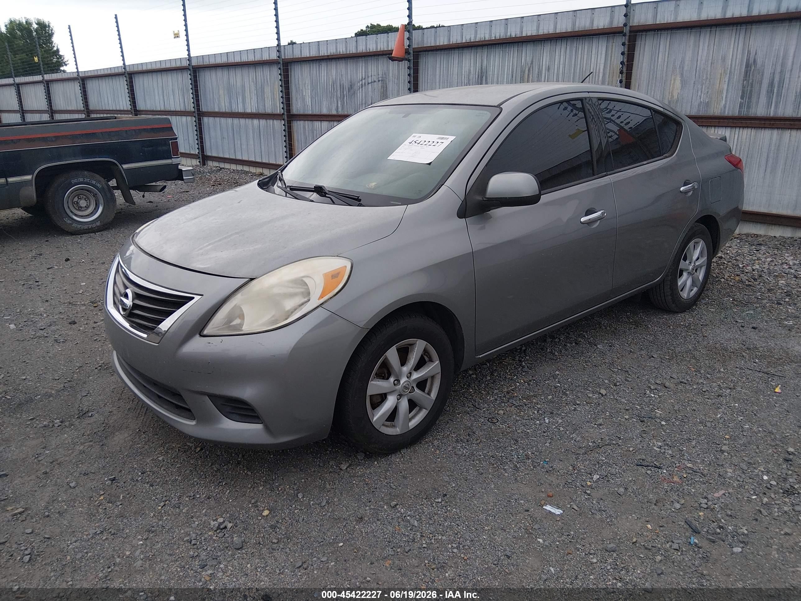 2014 Nissan Versa 1.6 Sv Серый vin: 3N1CN7APXEL843333