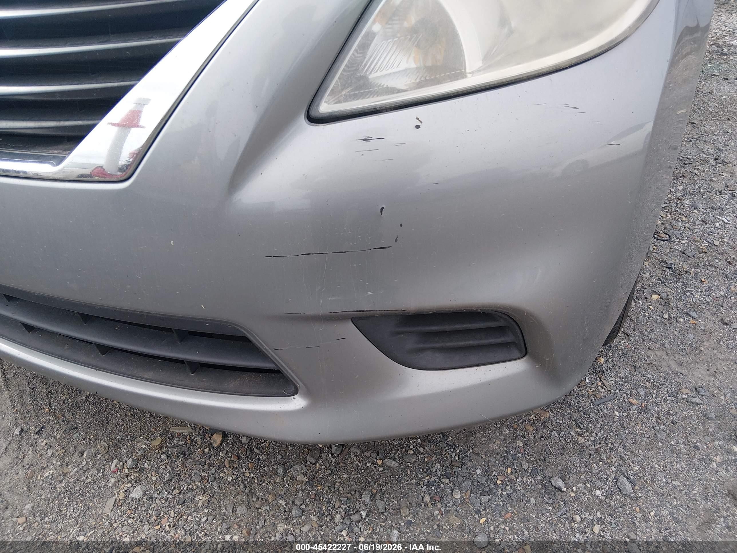 2014 Nissan Versa 1.6 Sv Серый vin: 3N1CN7APXEL843333