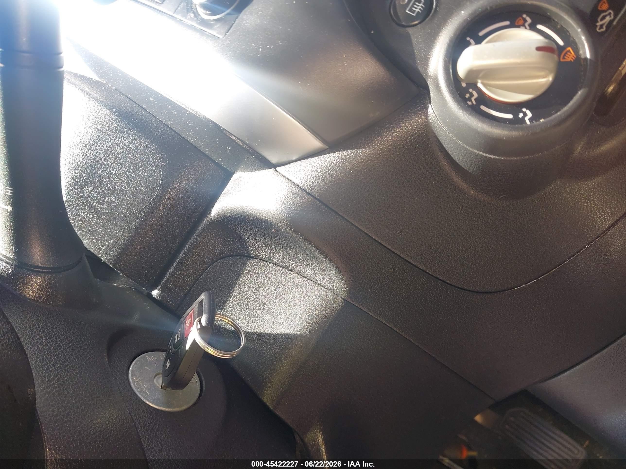 2014 Nissan Versa 1.6 Sv Серый vin: 3N1CN7APXEL843333