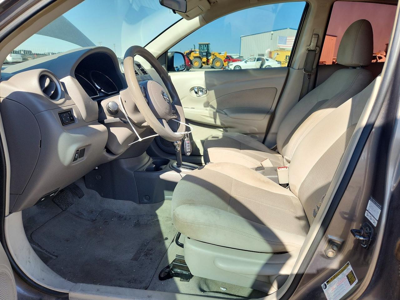 2014 Nissan Versa 1.6 Sl Серый vin: 3N1CN7APXEL861850