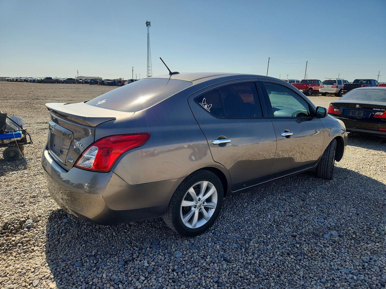 2014 Nissan Versa 1.6 Sl Серый vin: 3N1CN7APXEL861850