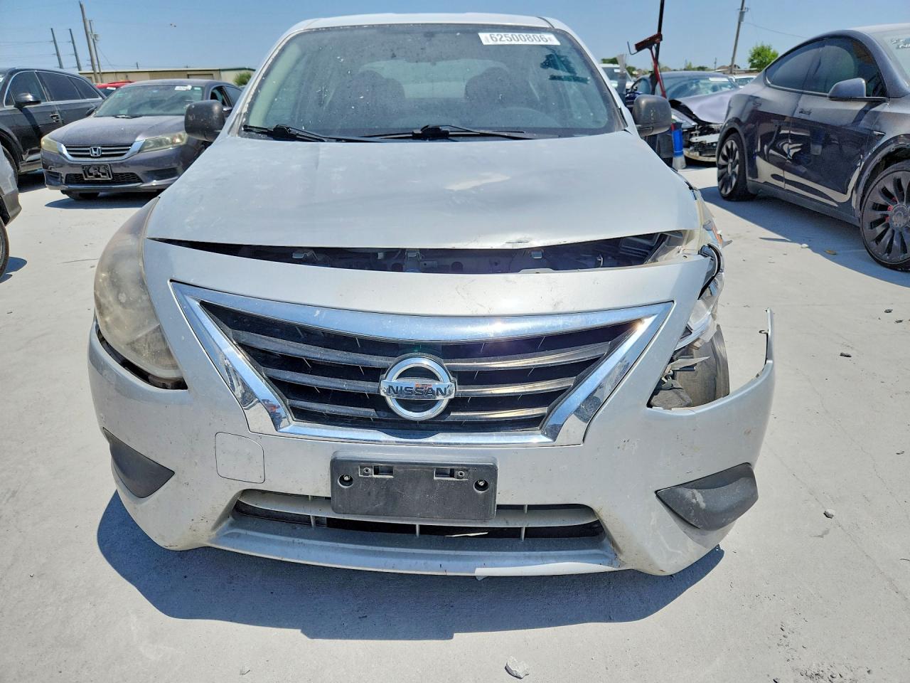 2015 Nissan Versa 1.6 S Plus Silver vin: 3N1CN7APXFL833824