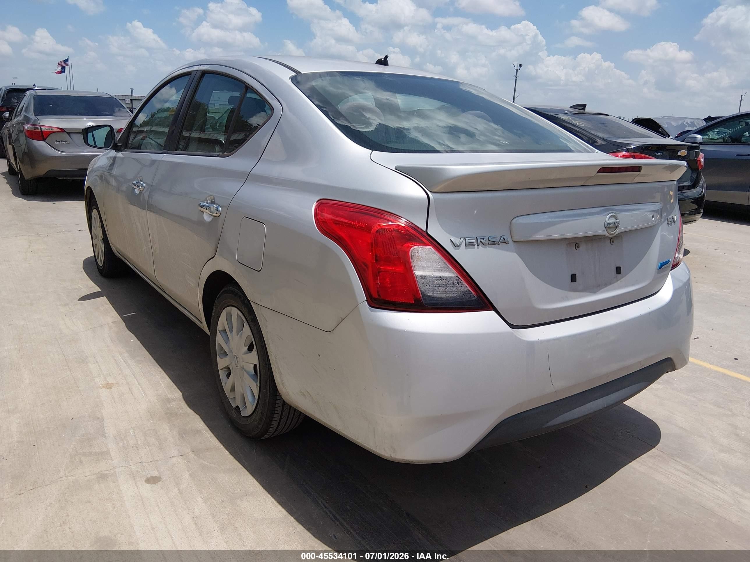 2015 Nissan Versa 1.6 S/1.6 S+/1.6 Sl/1.6 Sv Silver vin: 3N1CN7APXFL851417