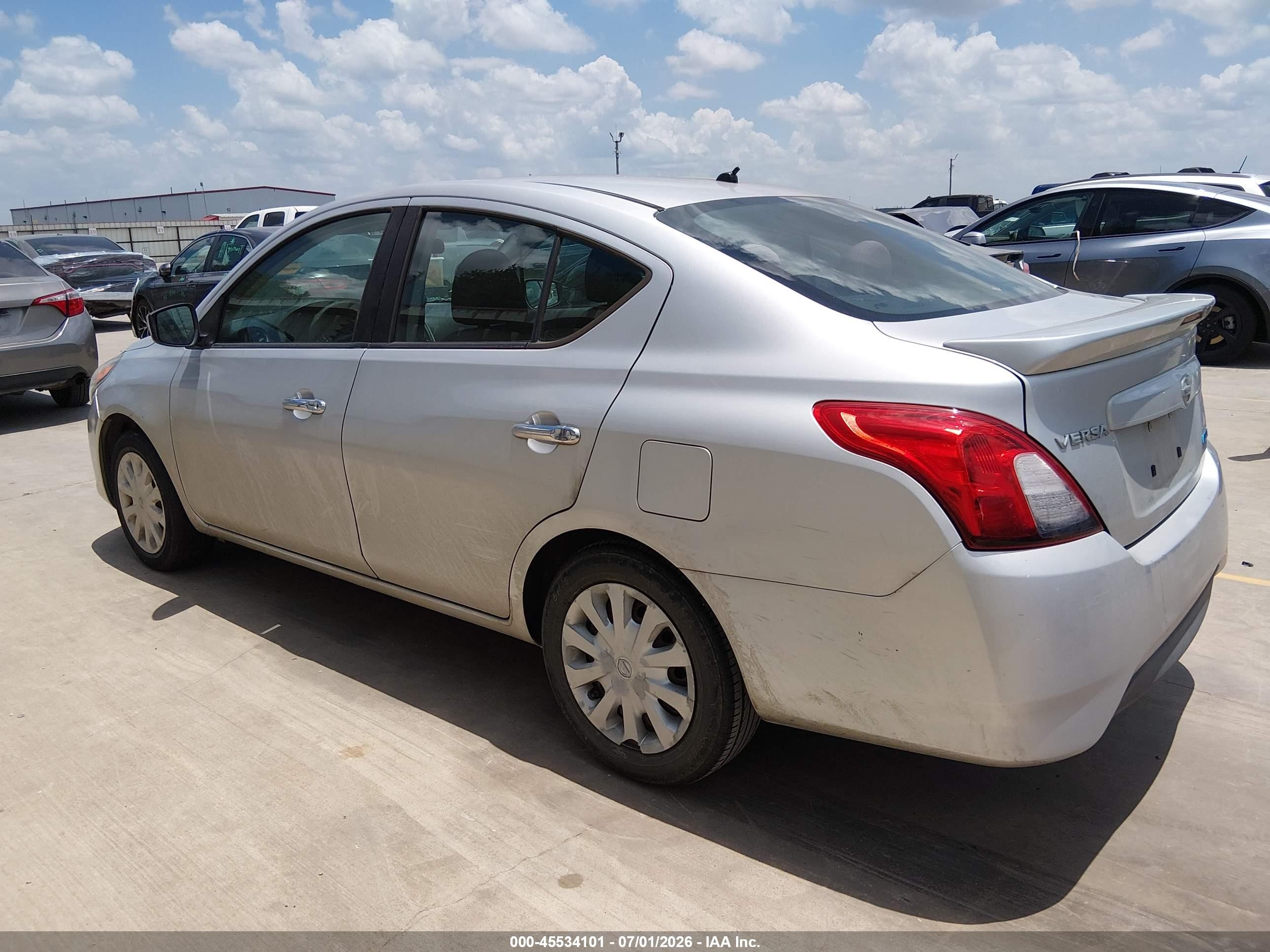 2015 Nissan Versa 1.6 S/1.6 S+/1.6 Sl/1.6 Sv Silver vin: 3N1CN7APXFL851417