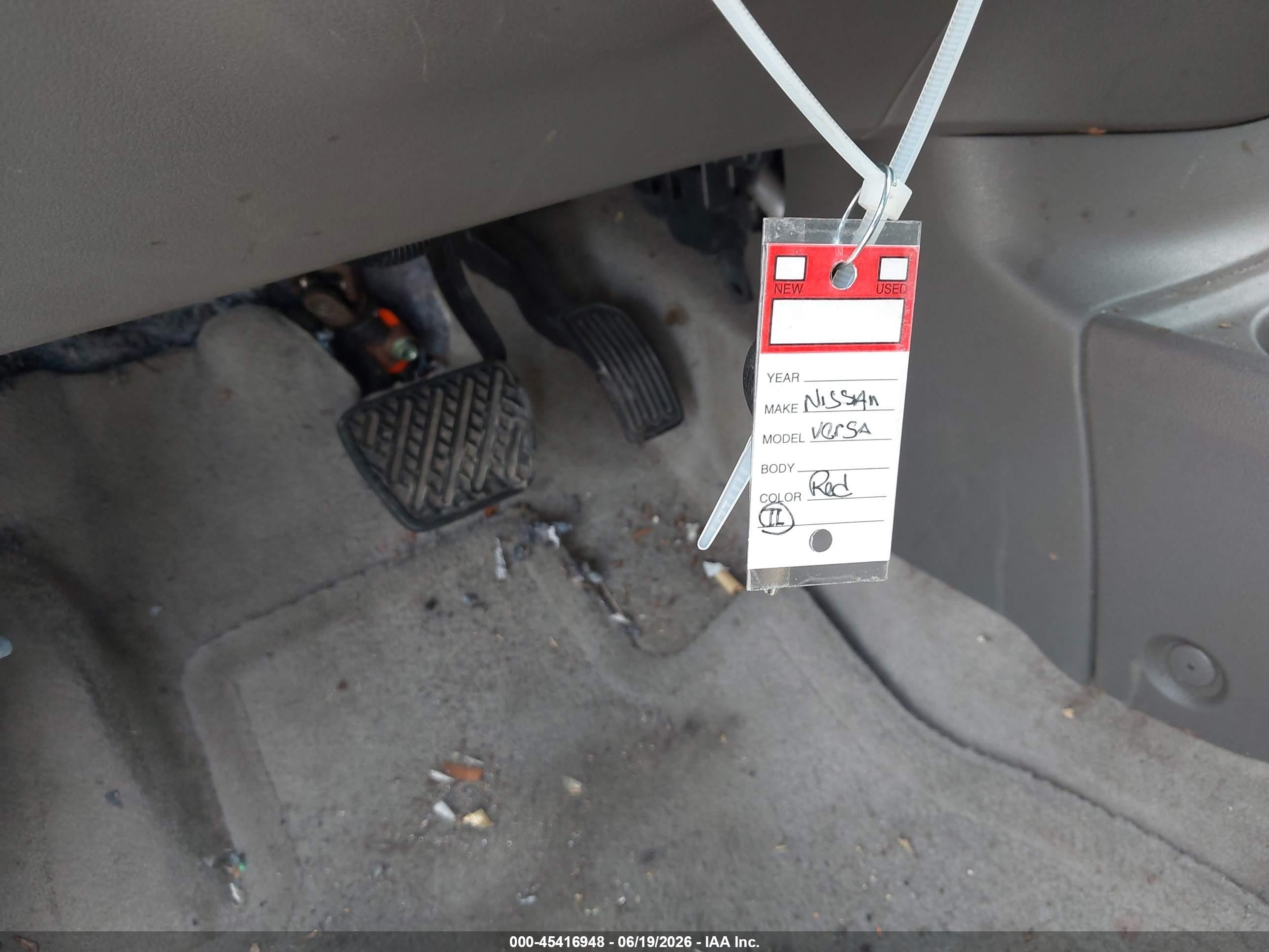 2015 Nissan Versa 1.6 Sv Red vin: 3N1CN7APXFL852230