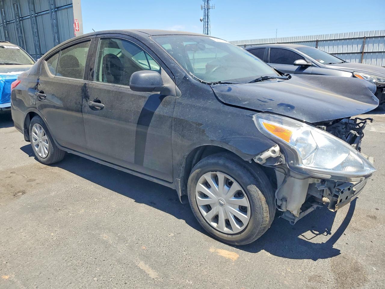 2015 Nissan Versa 1.6 S Черный vin: 3N1CN7APXFL869903