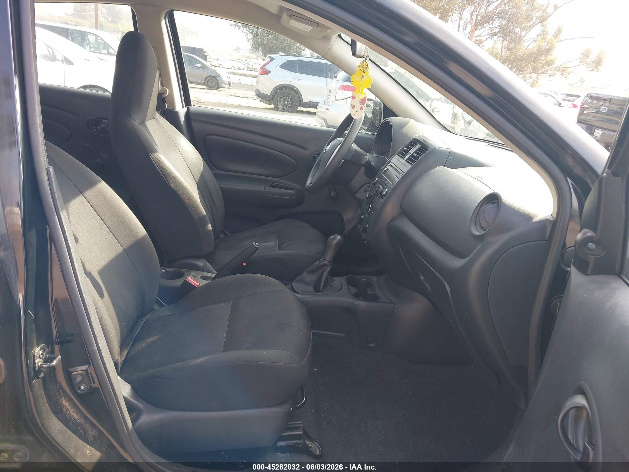 2015 Nissan Versa 1.6 S Black vin: 3N1CN7APXFL876124