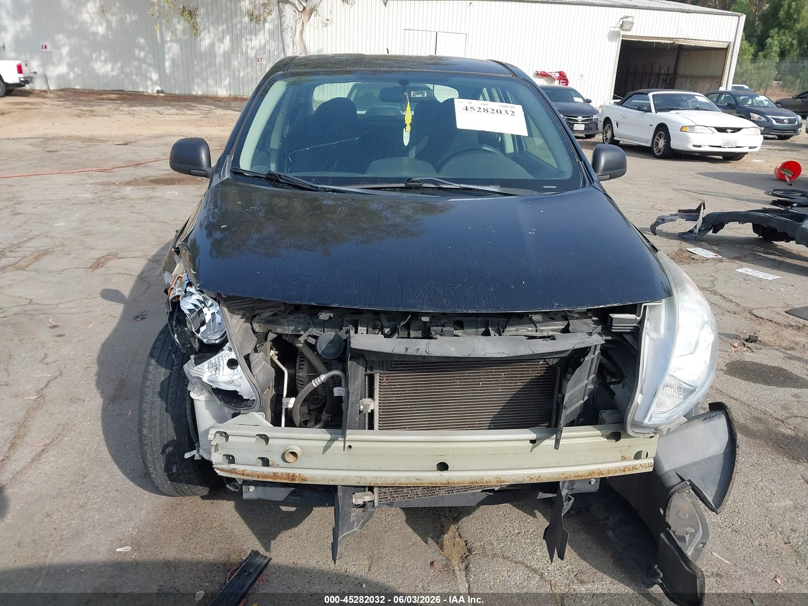 2015 Nissan Versa 1.6 S Black vin: 3N1CN7APXFL876124