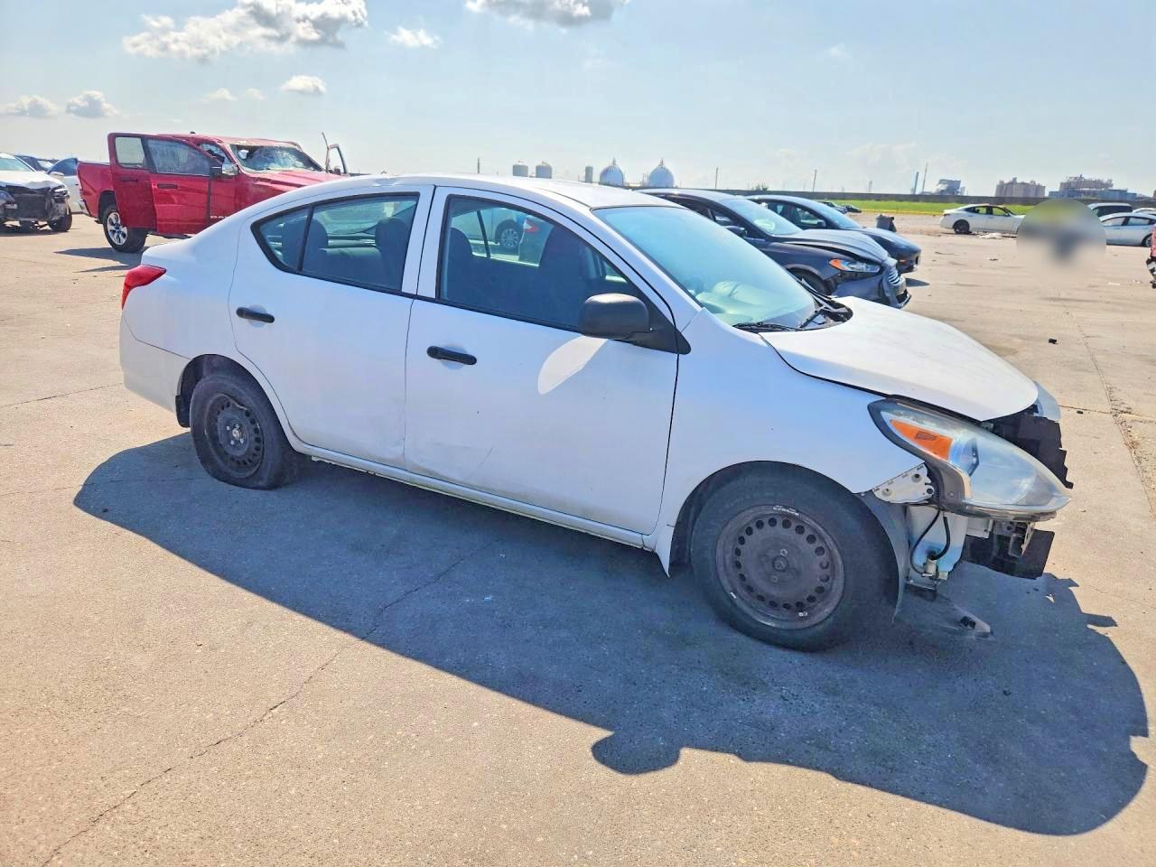 2015 Nissan Versa 1.6 S White vin: 3N1CN7APXFL882618
