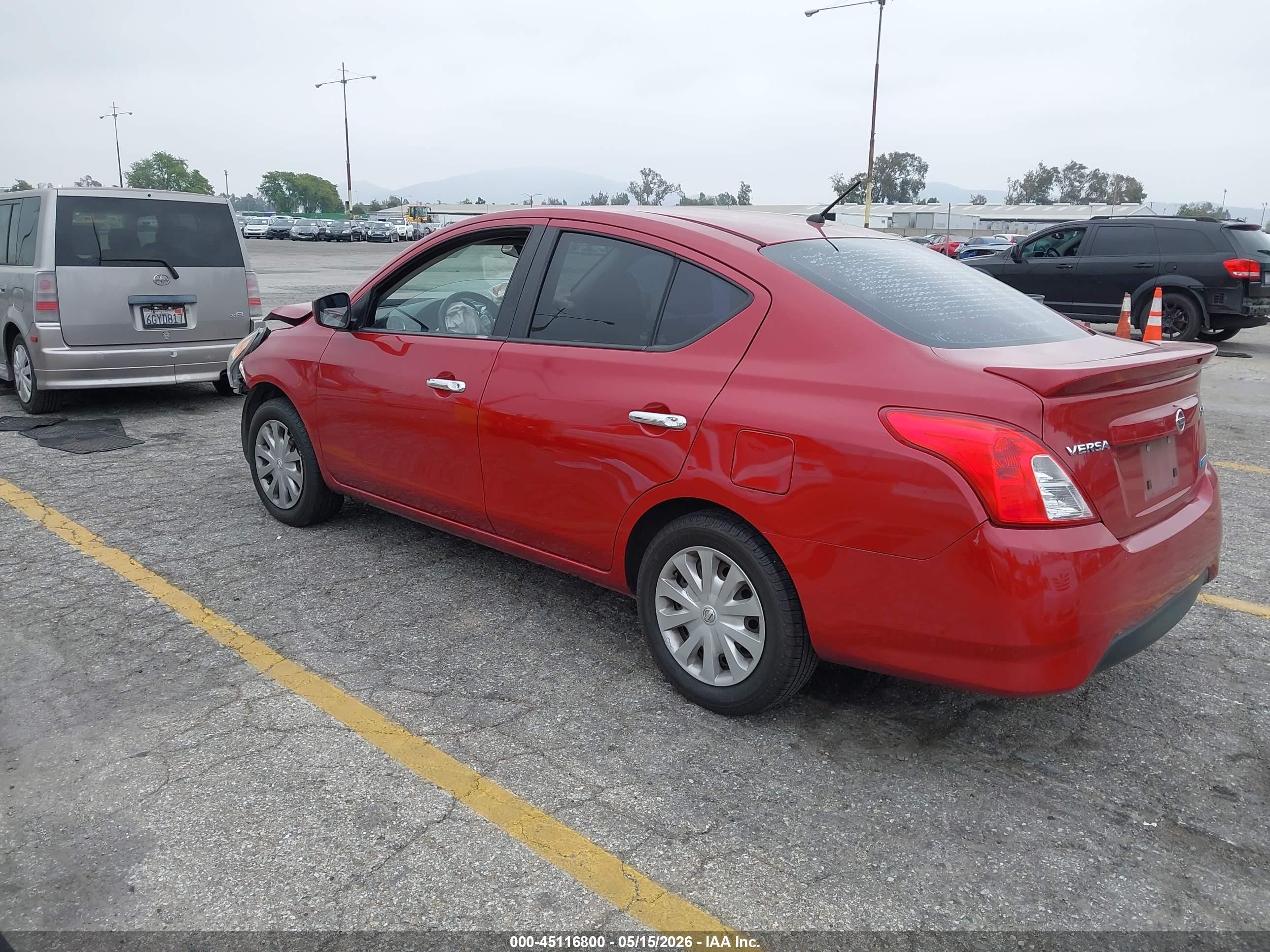 2015 Nissan Versa 1.6 Sv Red vin: 3N1CN7APXFL892307