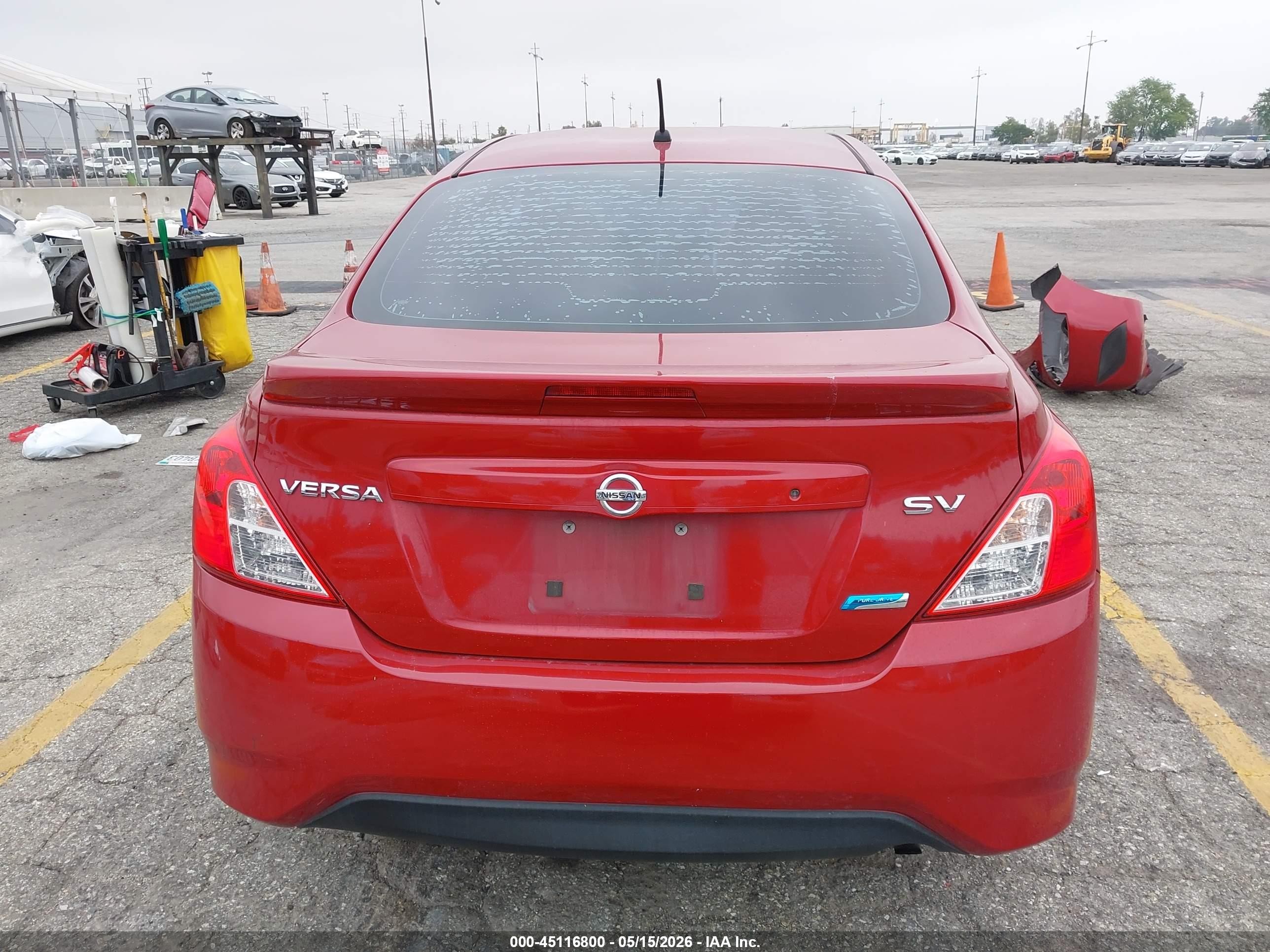 2015 Nissan Versa 1.6 Sv Red vin: 3N1CN7APXFL892307