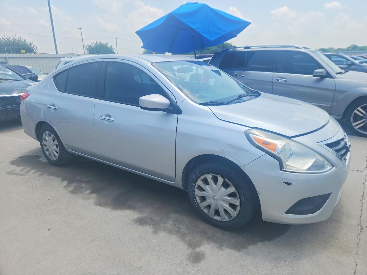 2015 Nissan Versa 1.6 Sv Silver vin: 3N1CN7APXFL910210