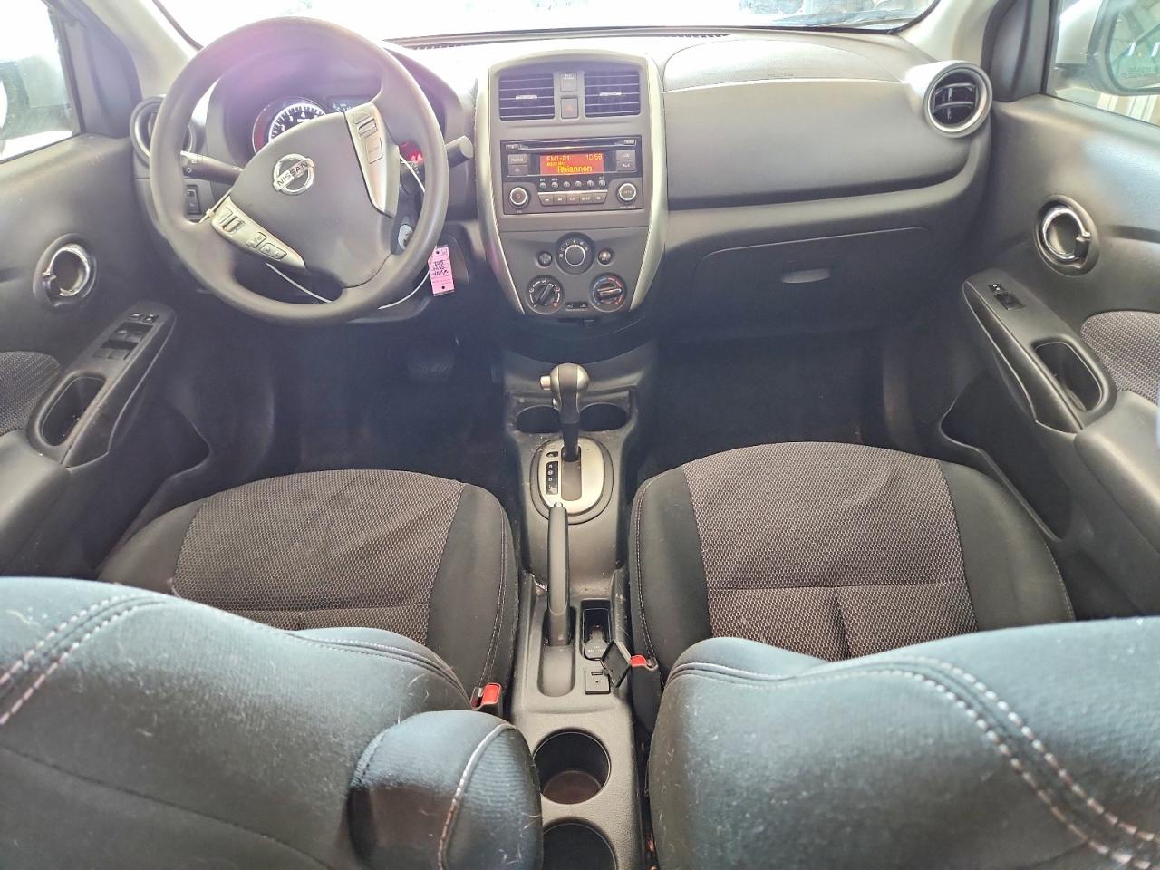 2015 Nissan Versa 1.6 Sv Серебряный vin: 3N1CN7APXFL919926