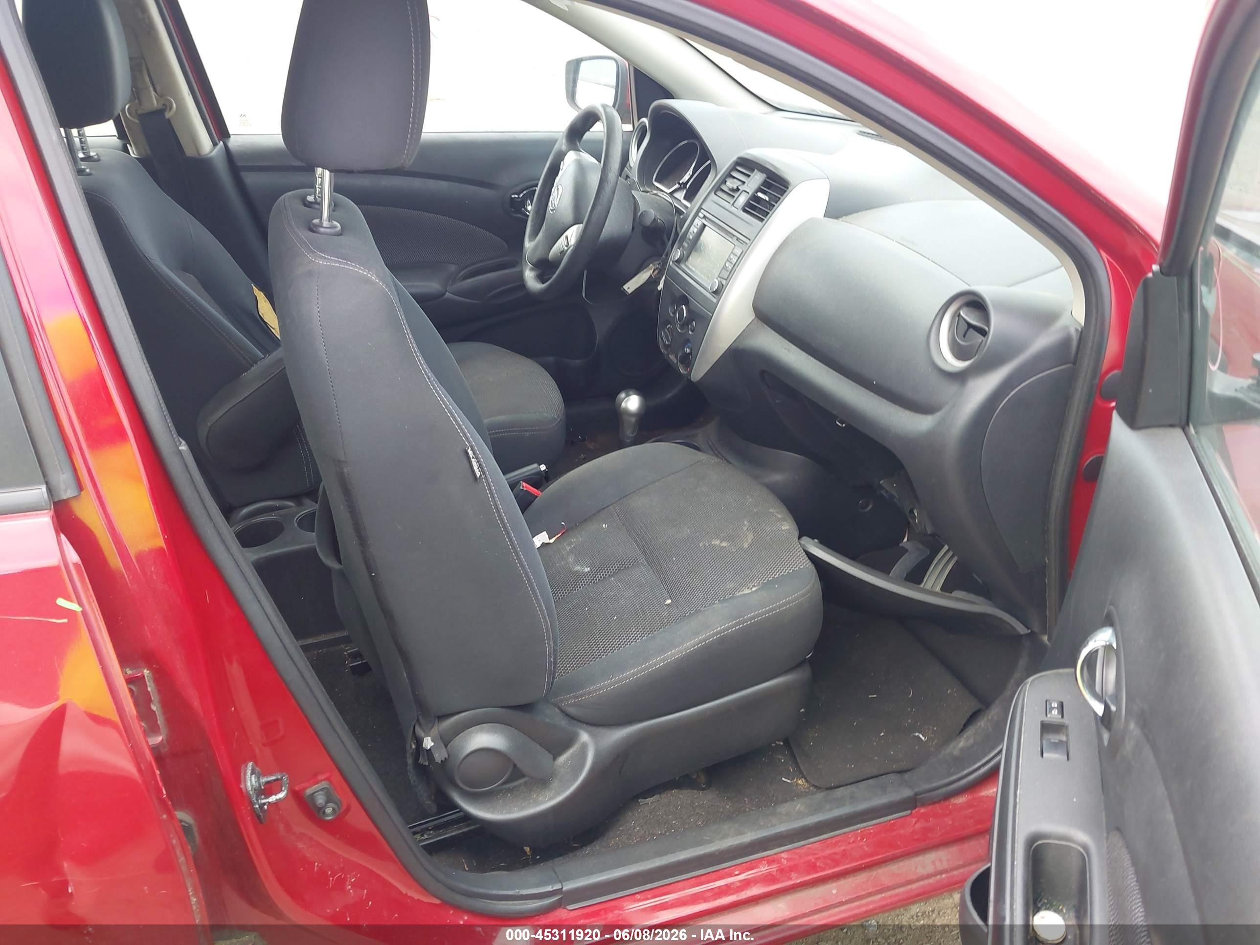 2015 Nissan Versa 1.6 Sv Red vin: 3N1CN7APXFL925063