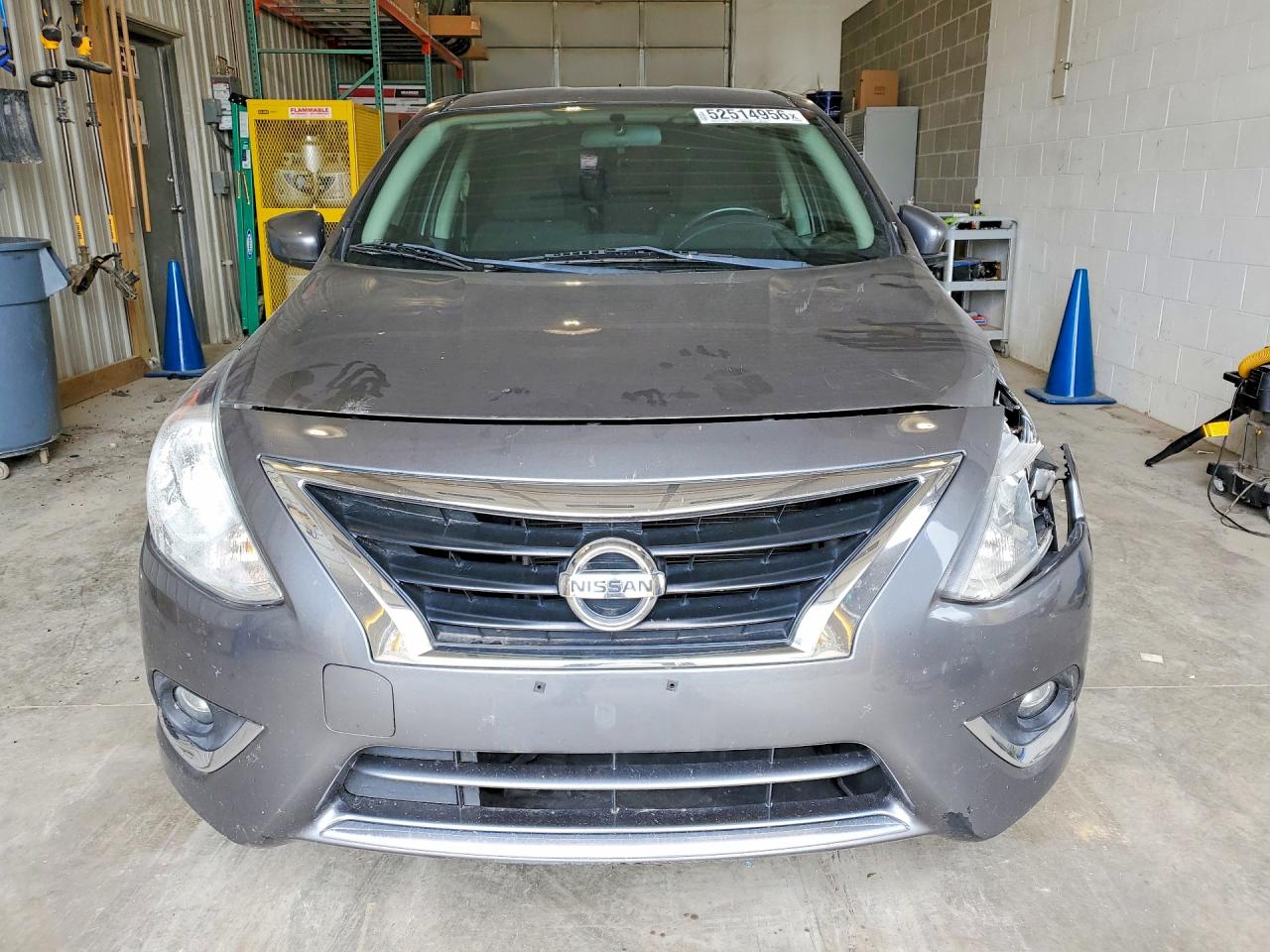 2018 Nissan Versa Sv Серый vin: 3N1CN7APXJL821536