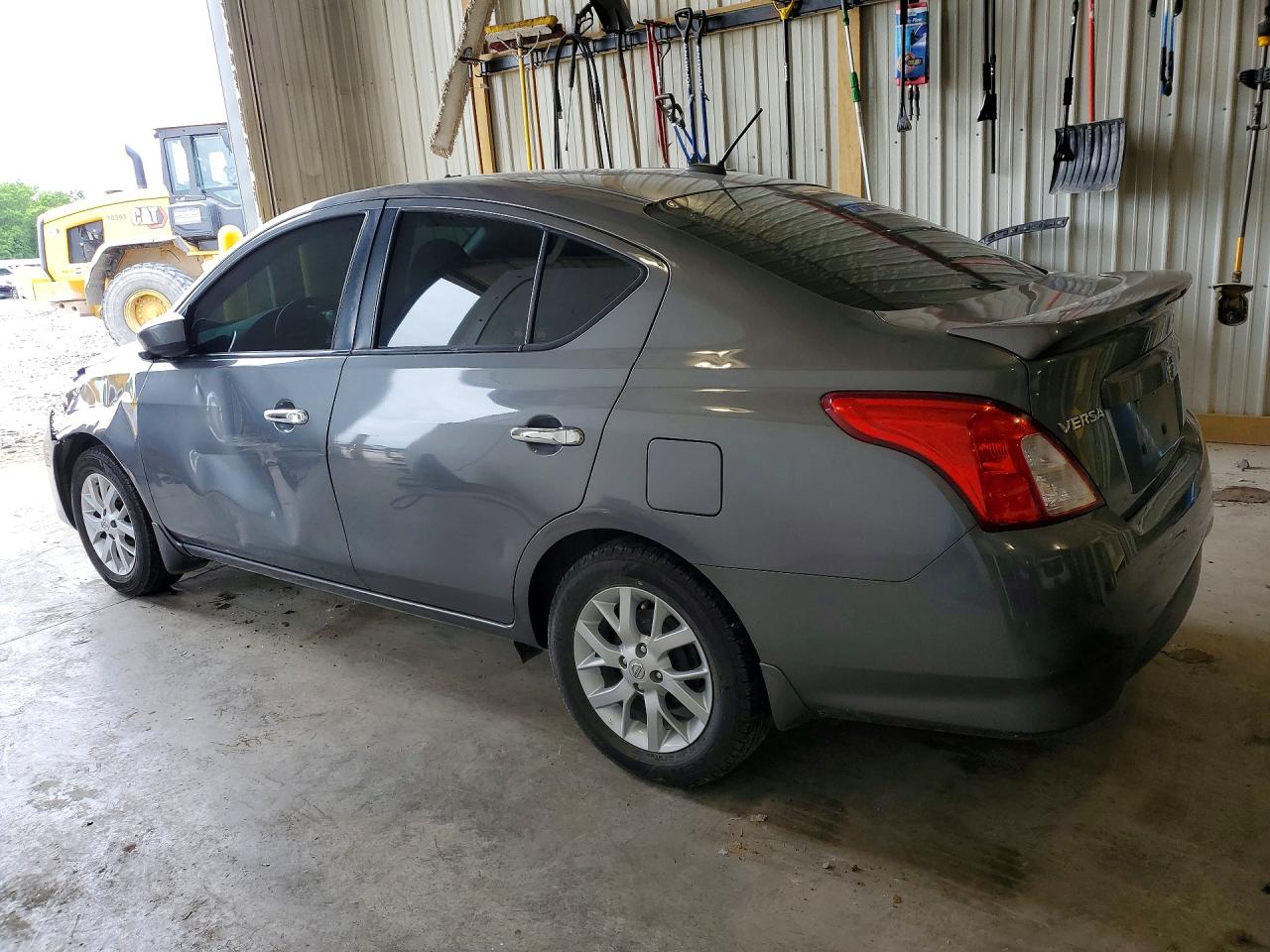 2018 Nissan Versa Sv Серый vin: 3N1CN7APXJL821536