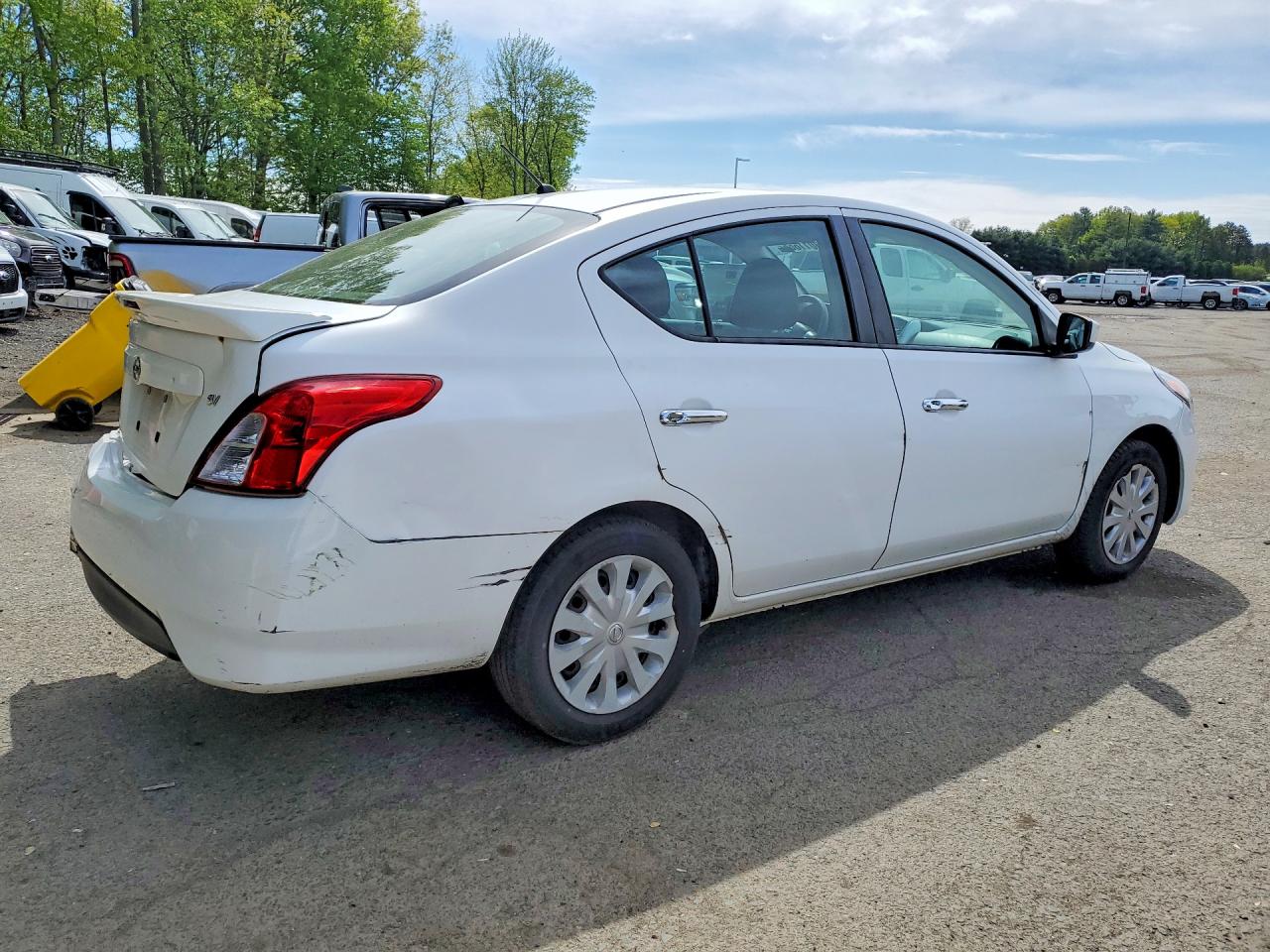 2019 Nissan Versa Sv White vin: 3N1CN7APXKL831694