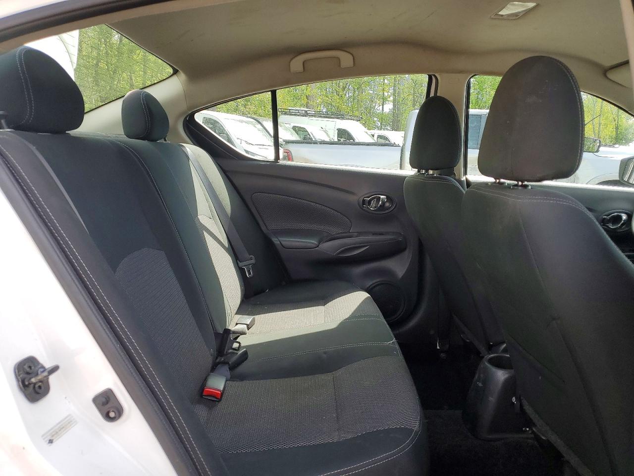2019 Nissan Versa Sv White vin: 3N1CN7APXKL831694