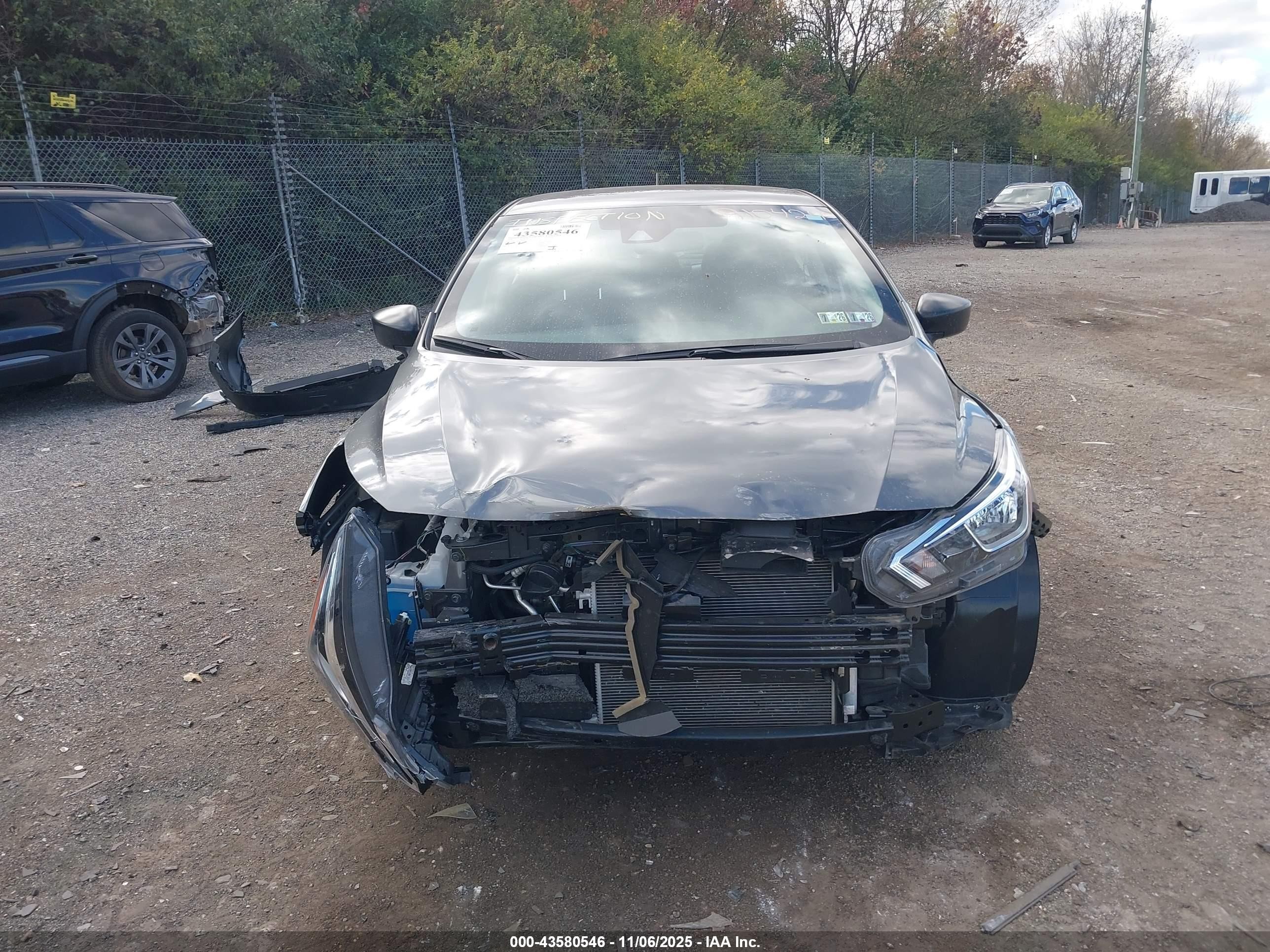 2024 Nissan Versa 1.6 S Серый vin: 3N1CN8DV0RL910429