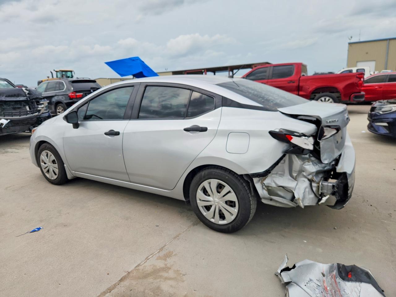 2020 Nissan Versa S Silver vin: 3N1CN8DV5LL901510