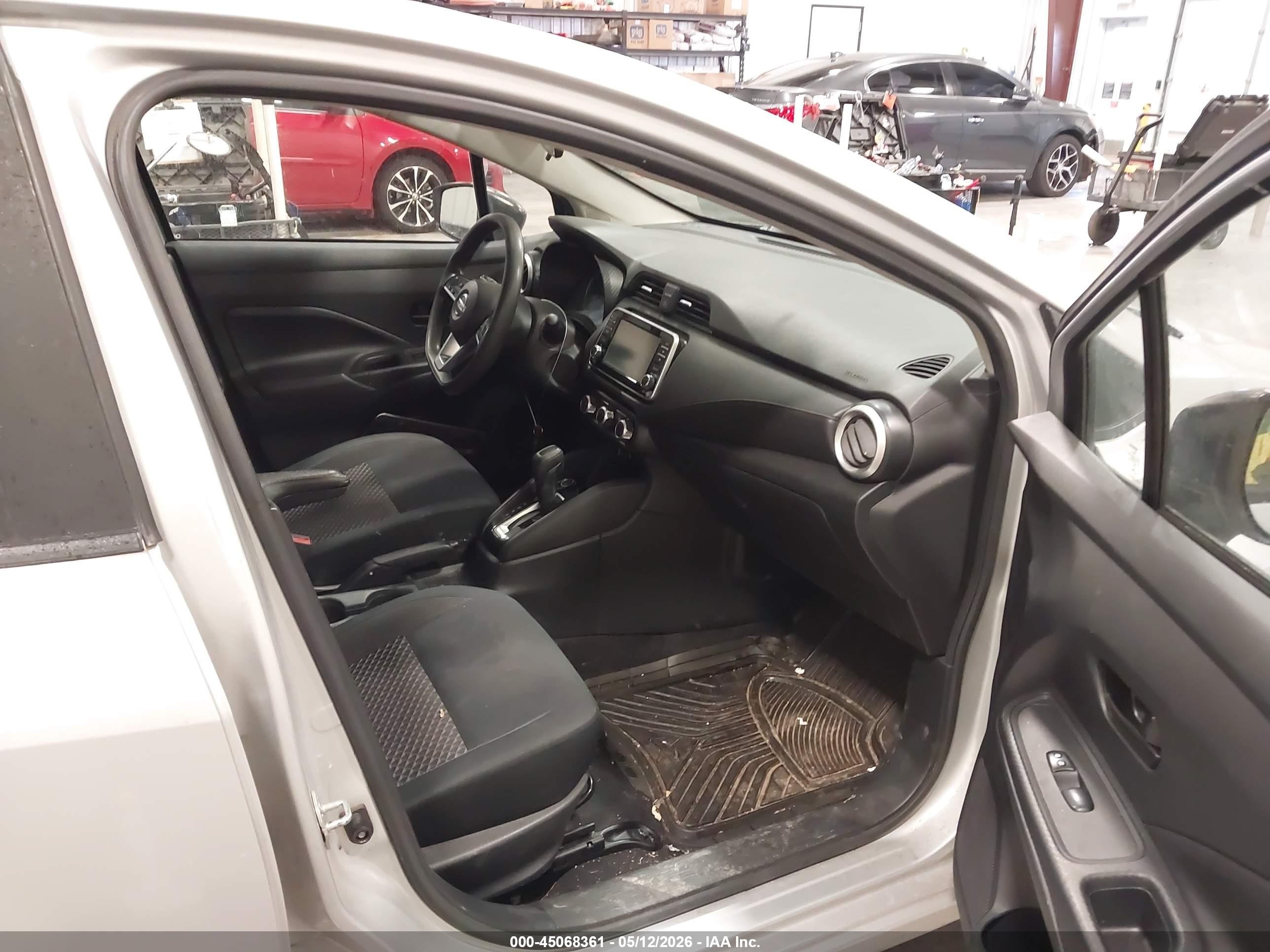 2020 Nissan Versa S Xtronic Cvt Silver vin: 3N1CN8DV6LL818913