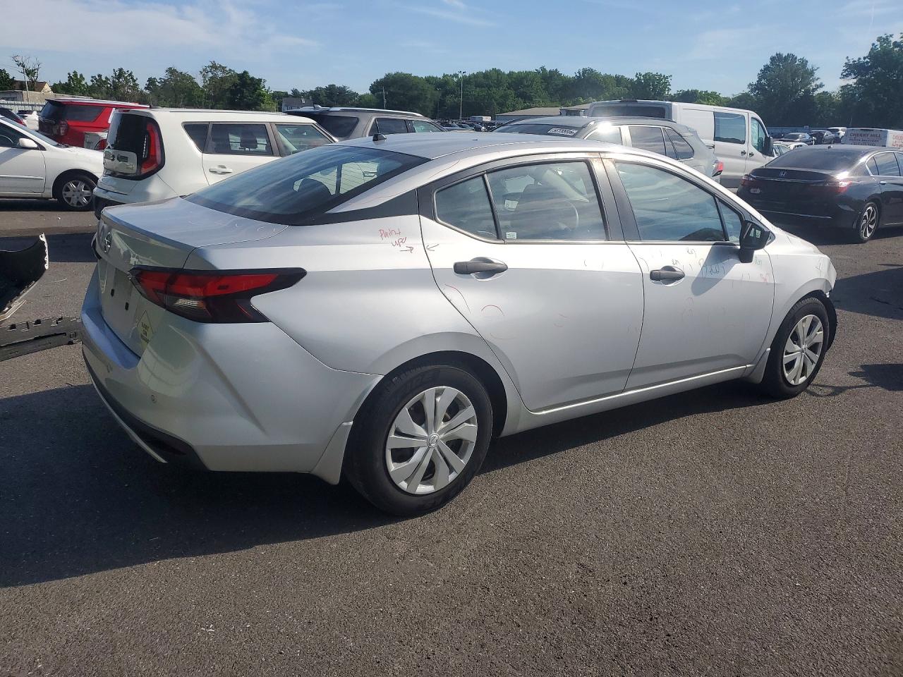 2020 Nissan Versa S Silver vin: 3N1CN8DV6LL833959