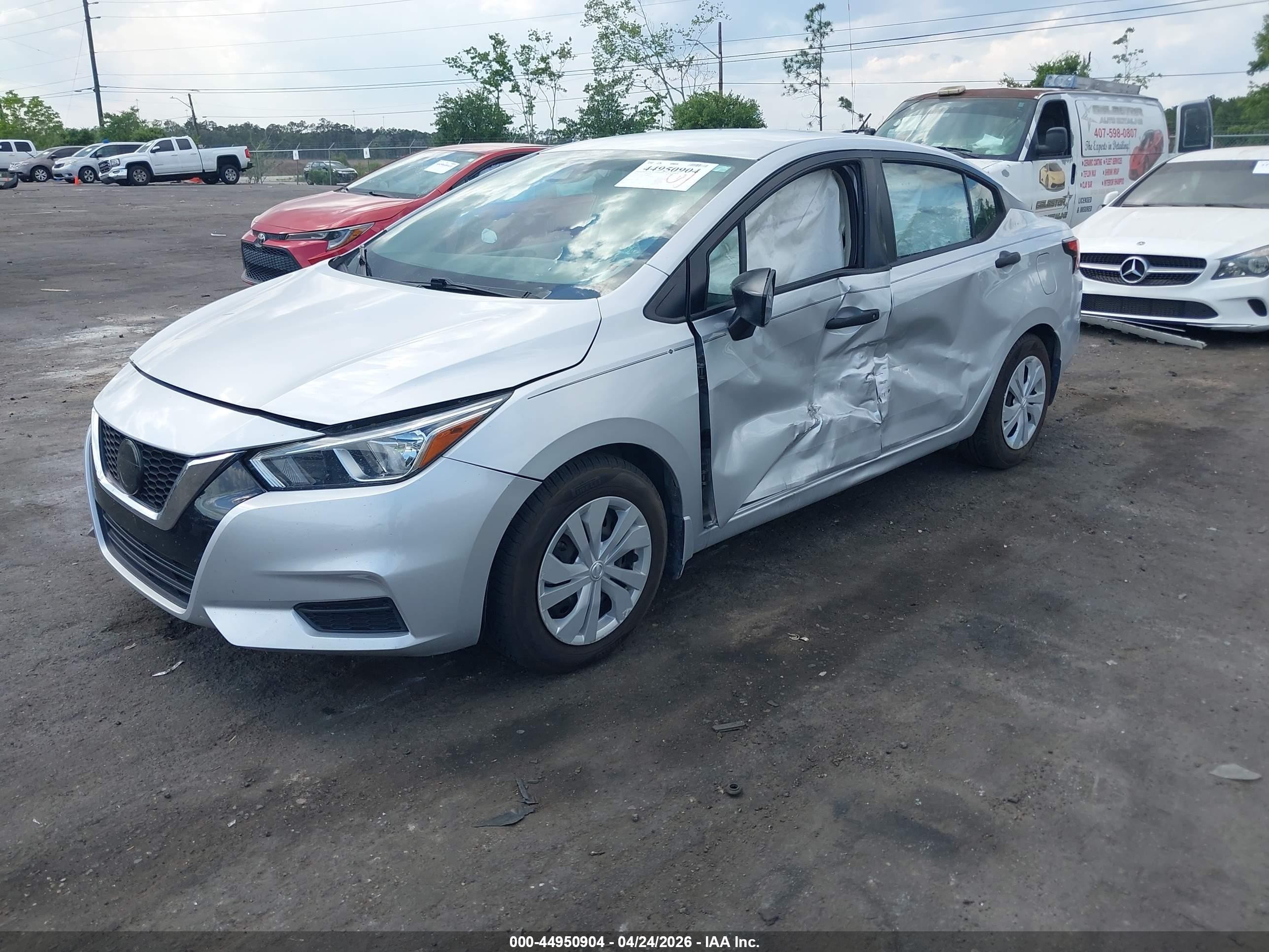 2020 Nissan Versa S Xtronic Cvt Серебряный vin: 3N1CN8DV7LL880854