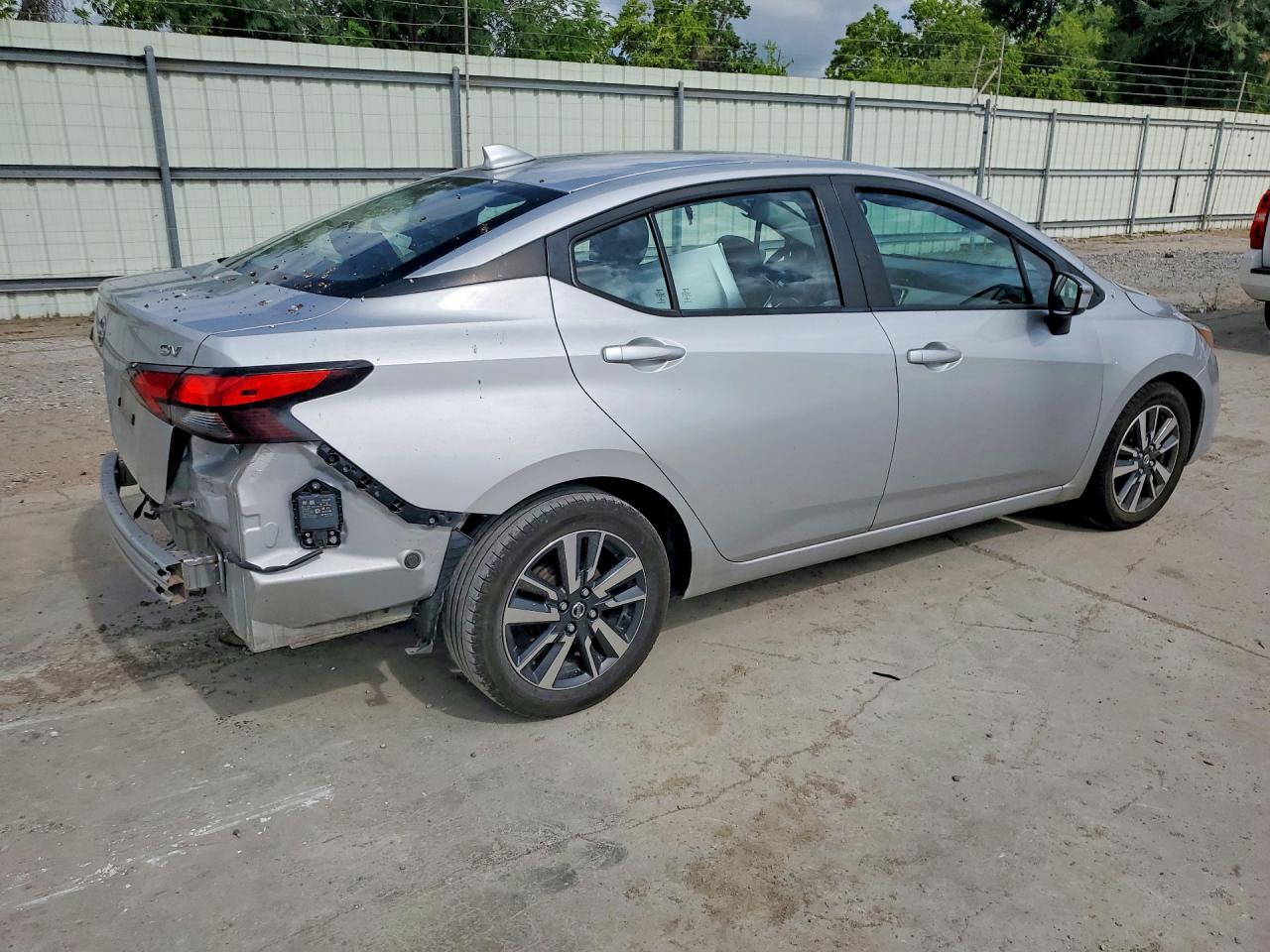 2021 Nissan Versa Sv Silver vin: 3N1CN8EV0ML826618