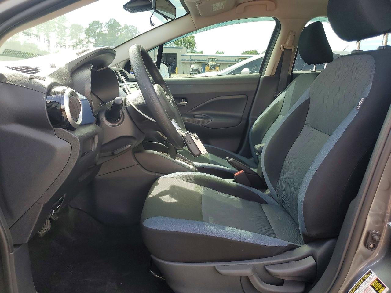 2025 Nissan Versa Sv Gray vin: 3N1CN8EV2SL888048