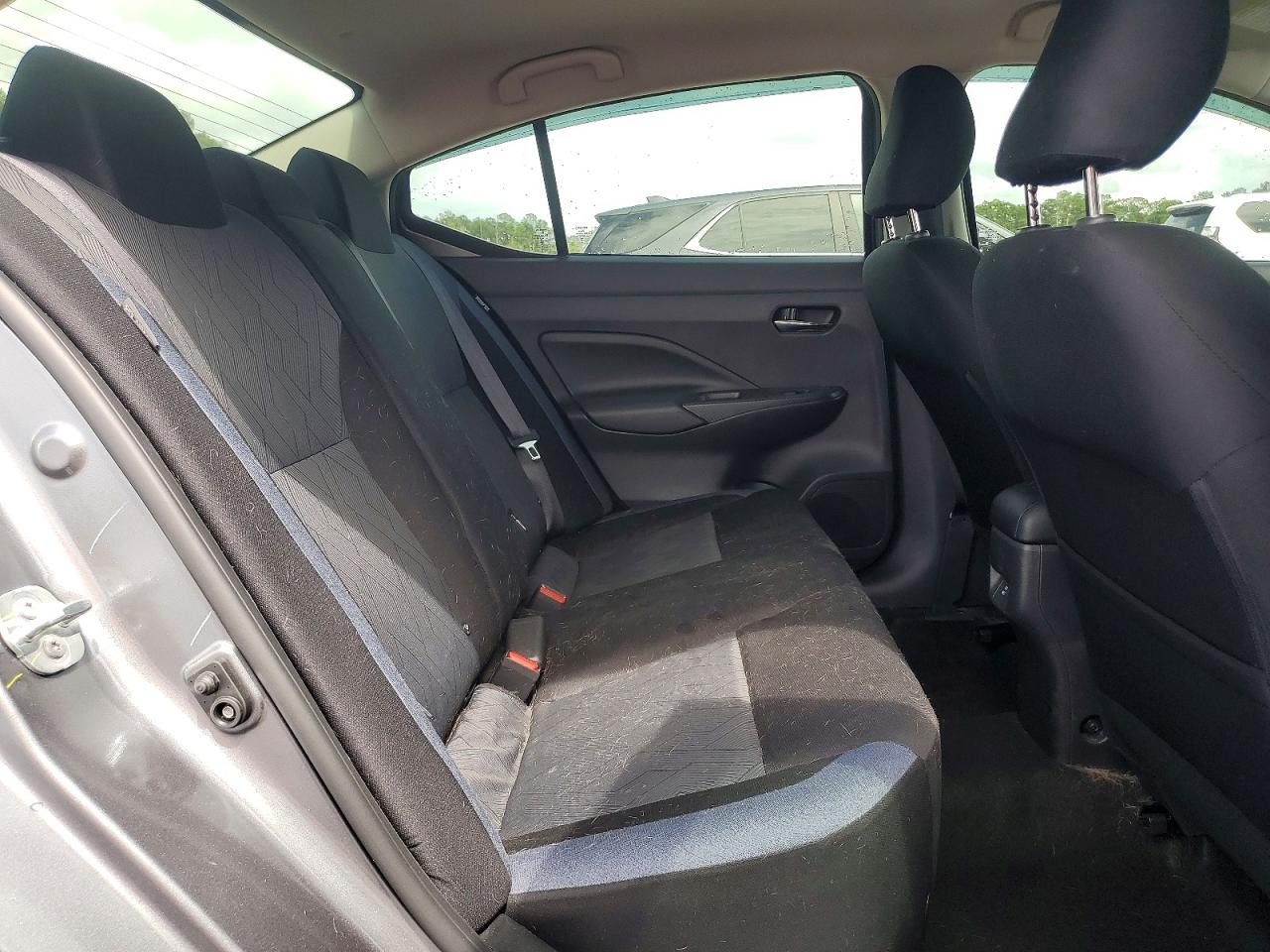 2025 Nissan Versa Sv Gray vin: 3N1CN8EV2SL888048