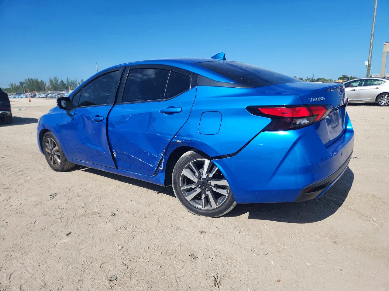 2021 Nissan Versa Sv Blue vin: 3N1CN8EV3ML866496