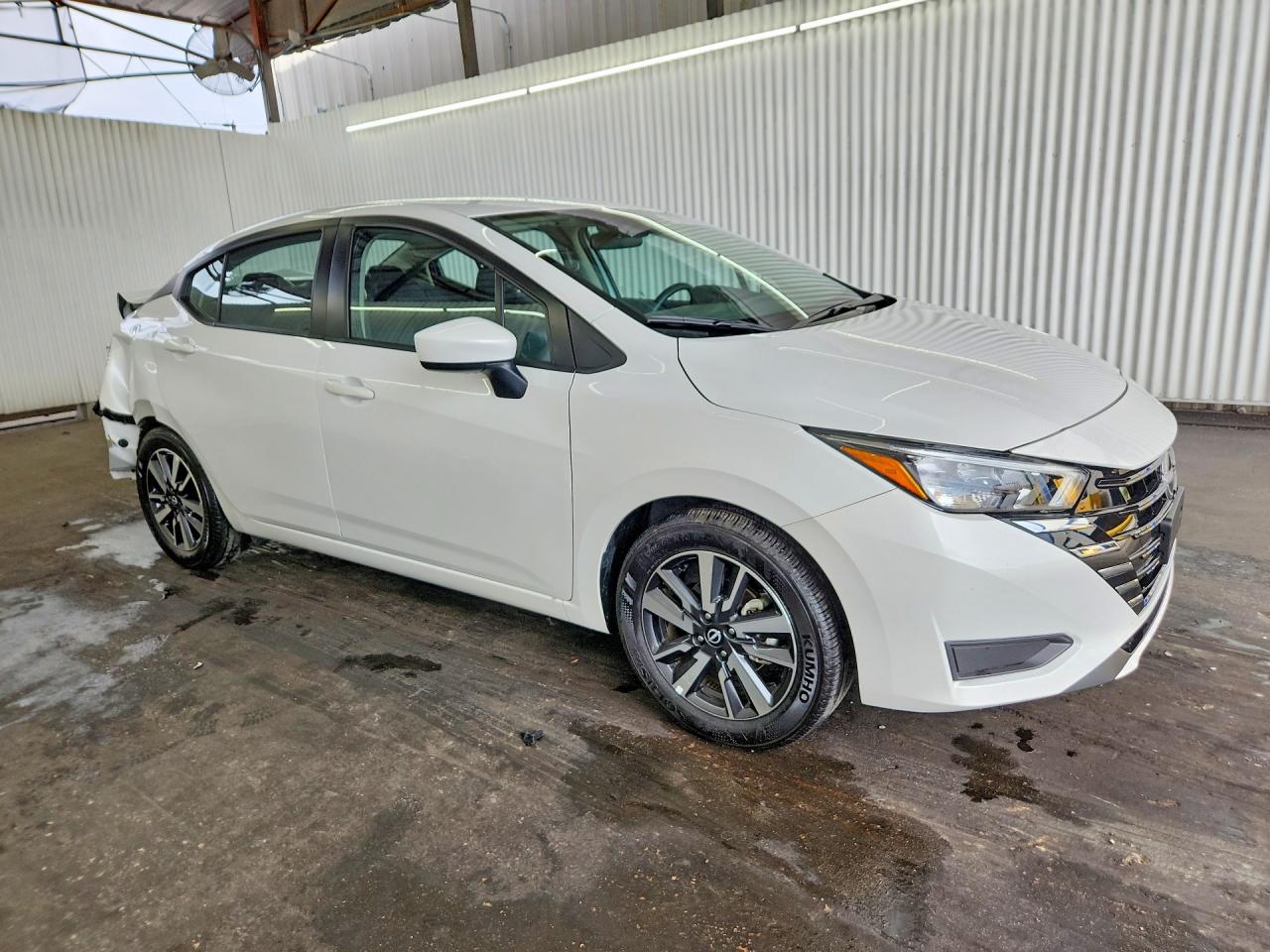 2025 Nissan Versa Sv White vin: 3N1CN8EV3SL879939