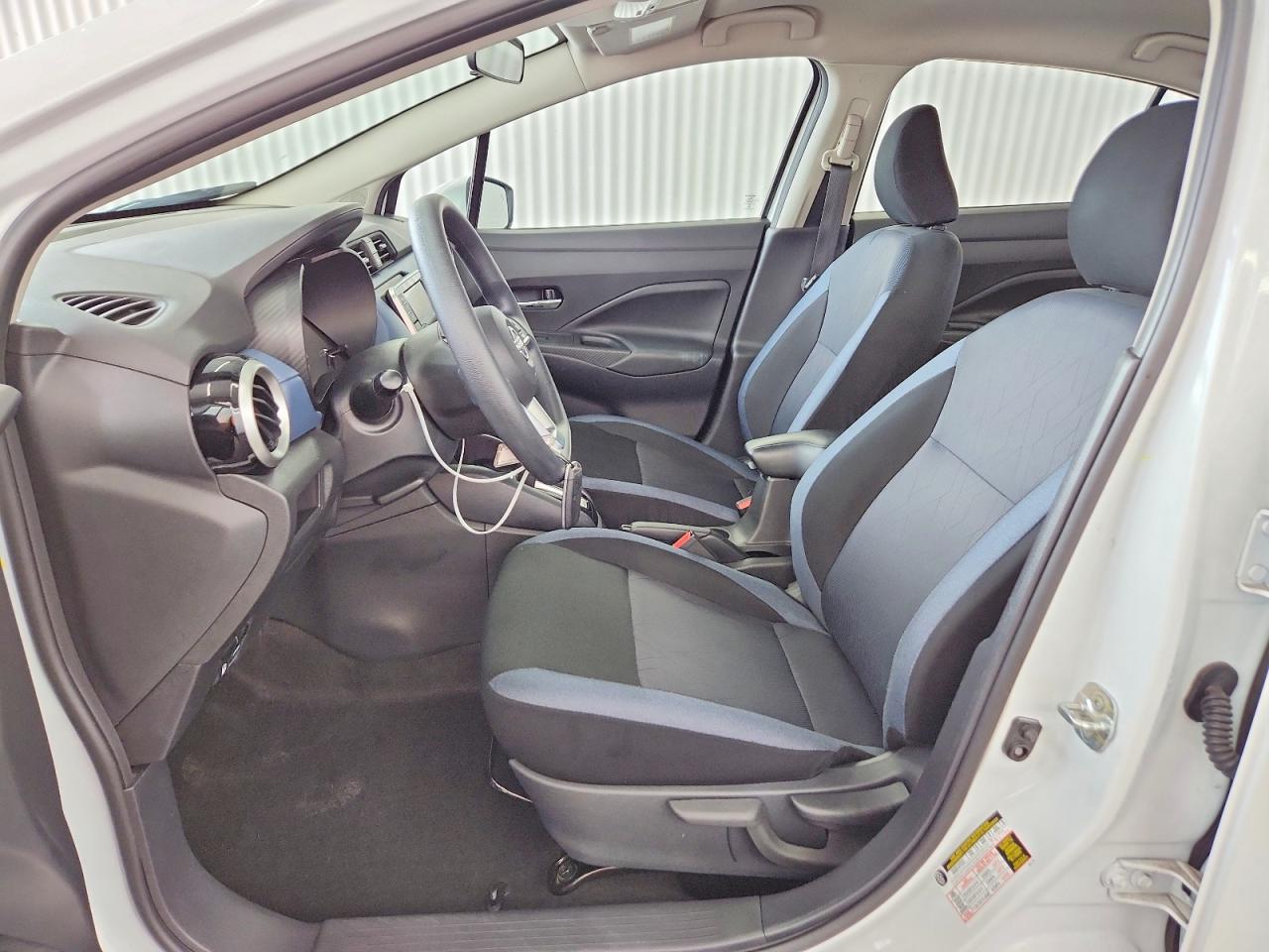 2025 Nissan Versa Sv White vin: 3N1CN8EV3SL879939