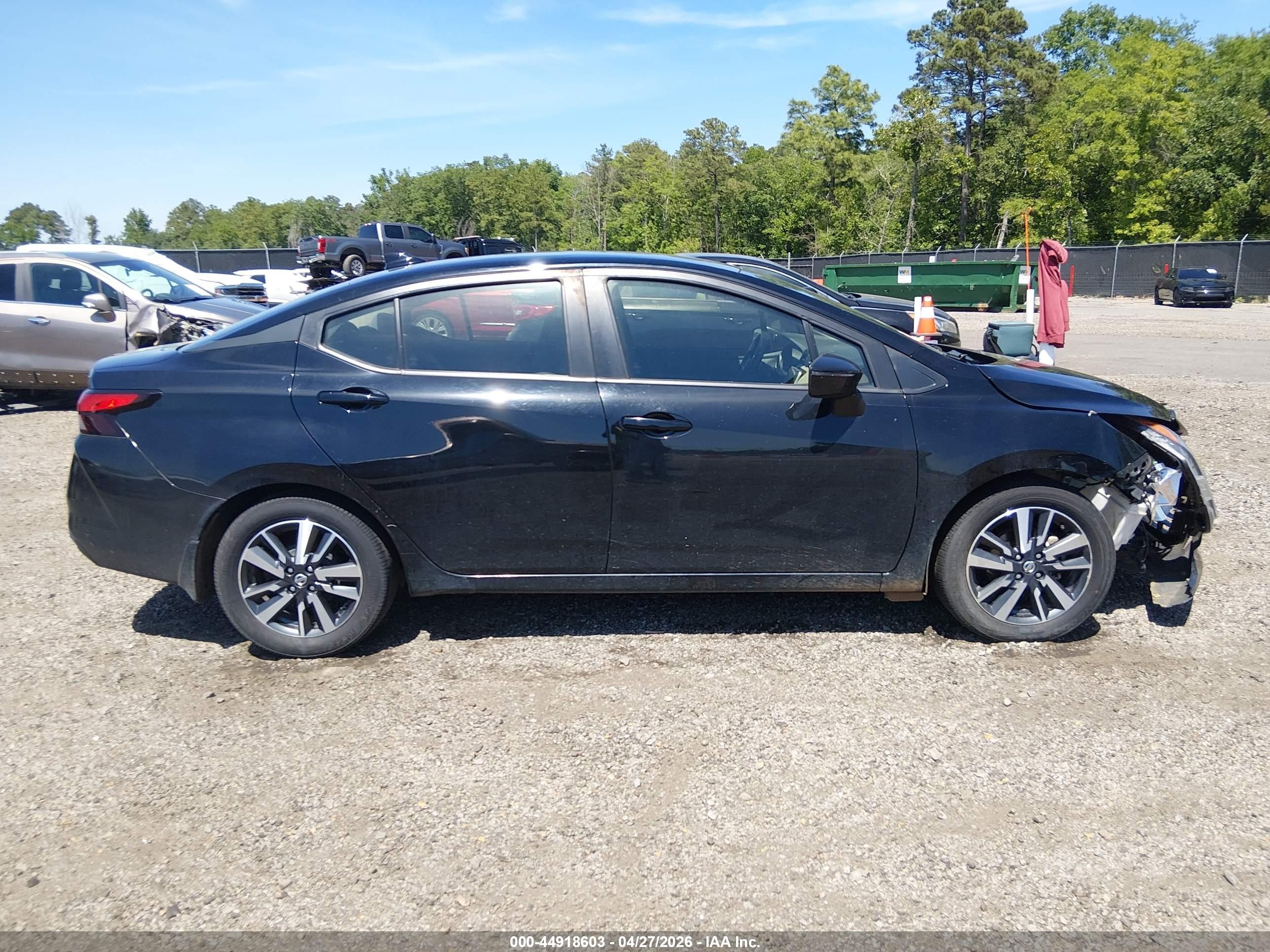 2020 Nissan Versa Sv Xtronic Cvt Black vin: 3N1CN8EV5LL914899