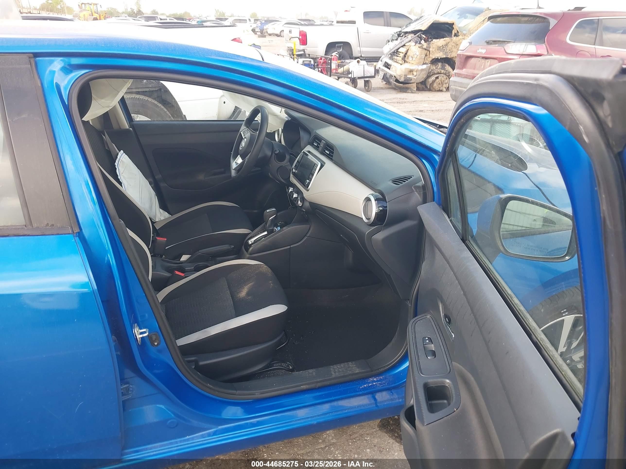 2021 Nissan Versa Sv Xtronic Cvt Синий vin: 3N1CN8EV5ML853569