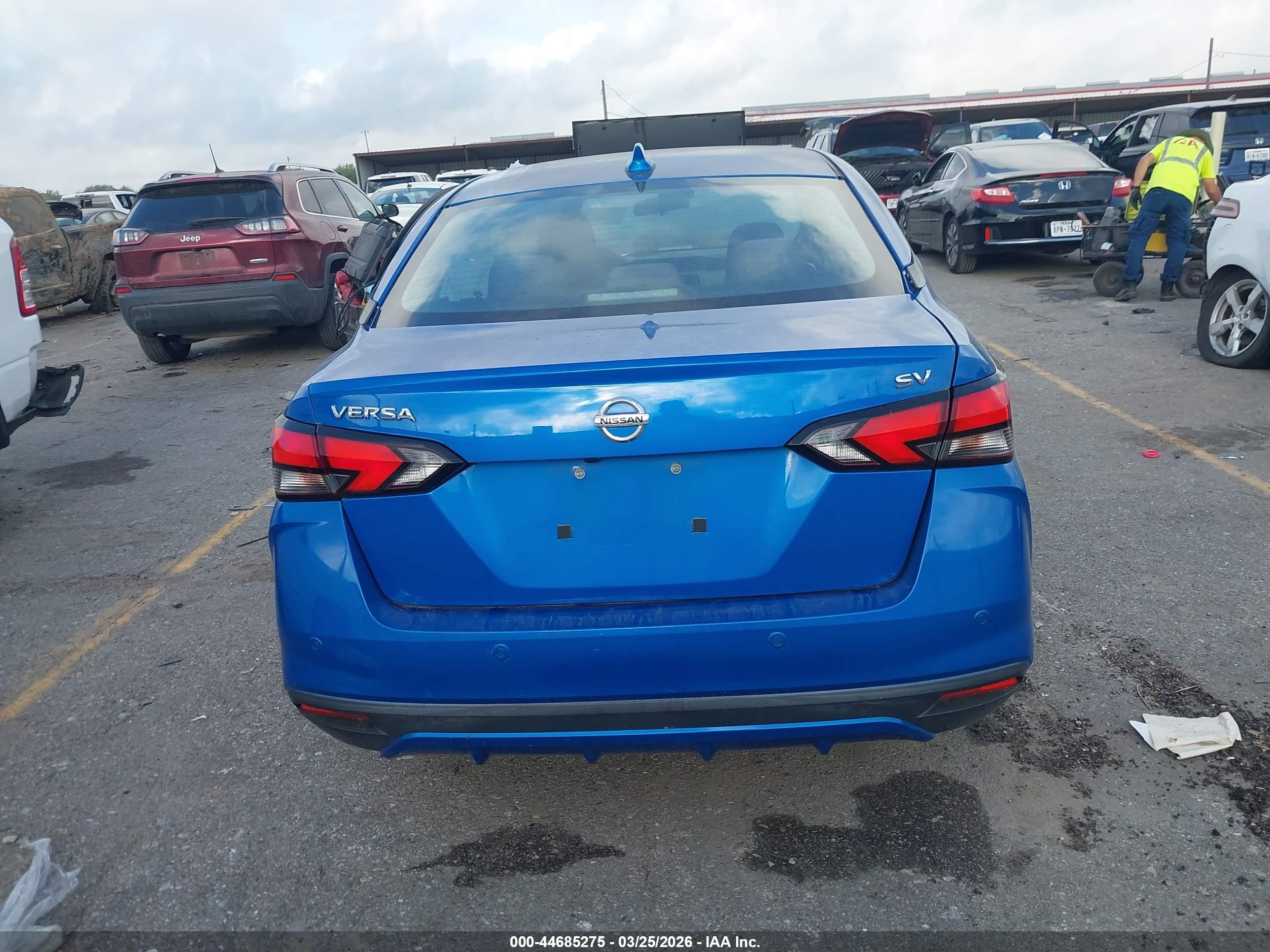 2021 Nissan Versa Sv Xtronic Cvt Синий vin: 3N1CN8EV5ML853569