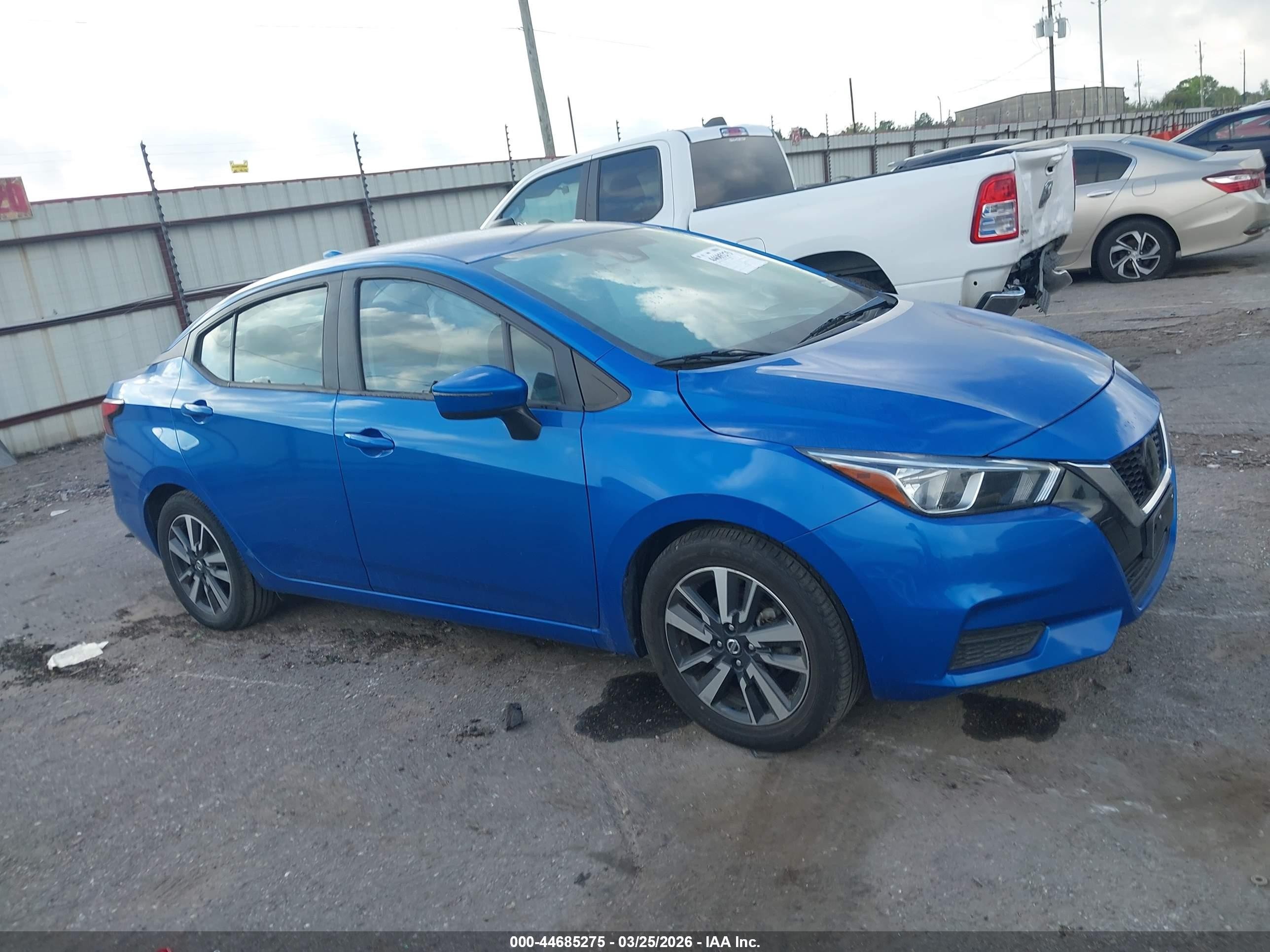 2021 Nissan Versa Sv Xtronic Cvt Синий vin: 3N1CN8EV5ML853569