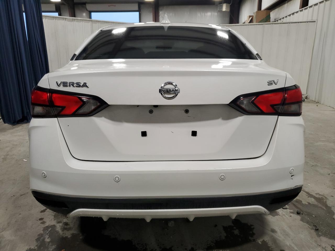 2021 Nissan Versa Sv Серебряный vin: 3N1CN8EV5ML867391